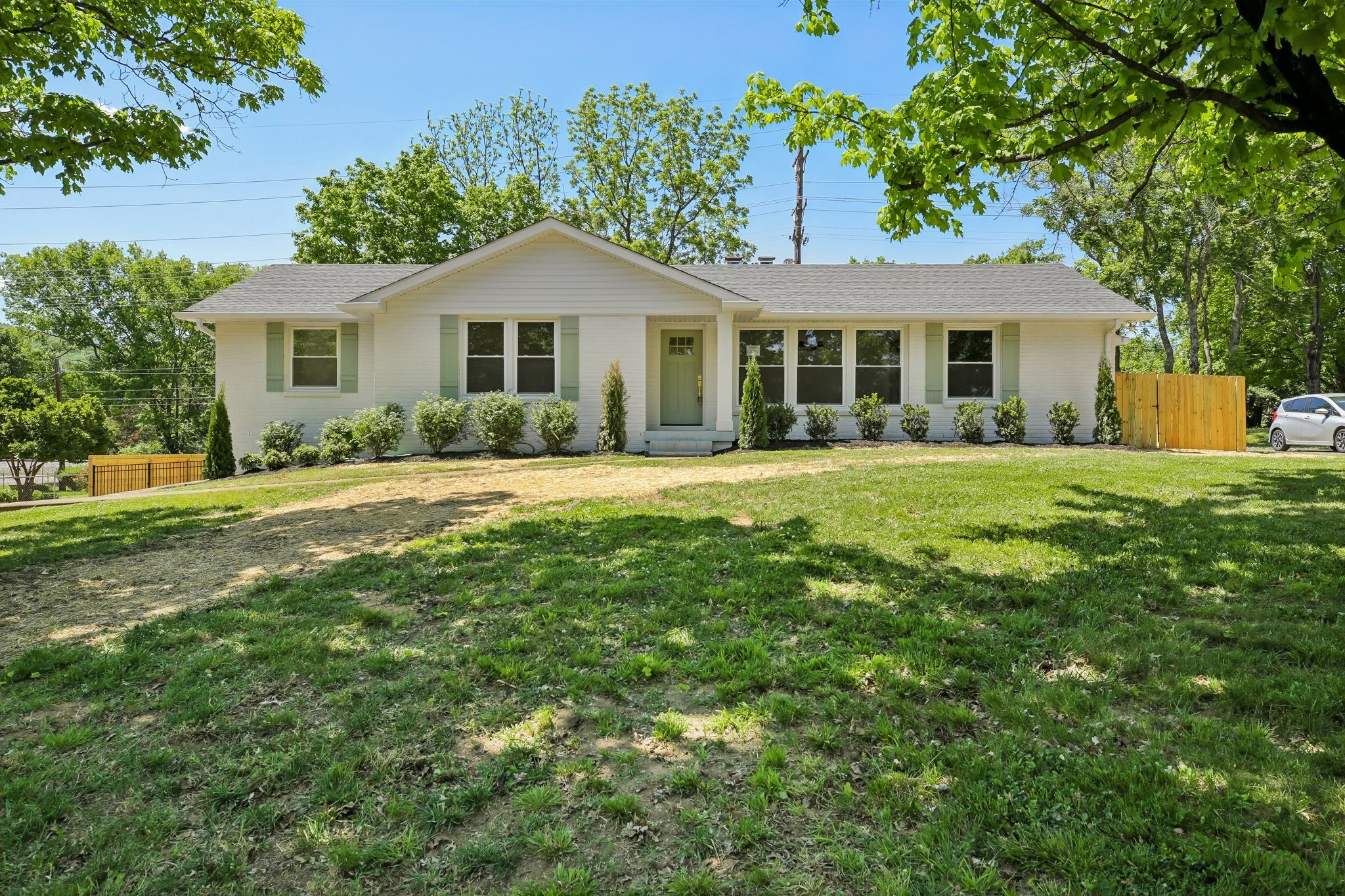 5157 Regent Dr Property Photo 1