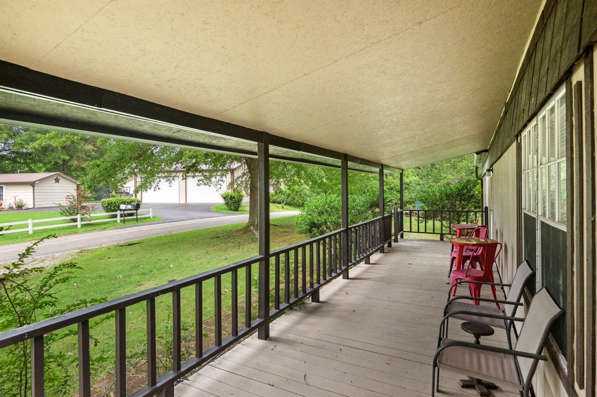 225 Pineview Dr Property Photo 9