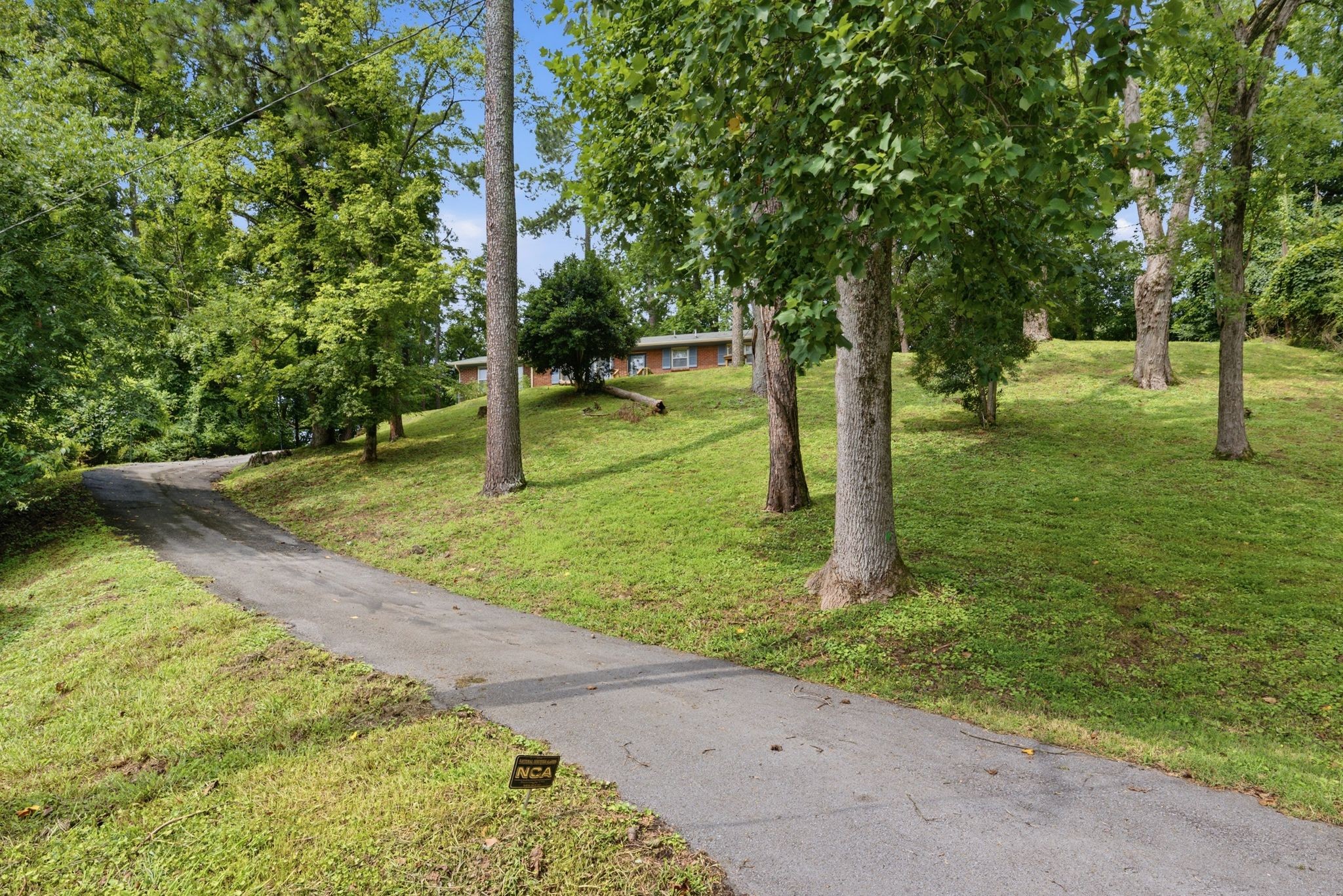 701 Eastland Ct Property Photo 1