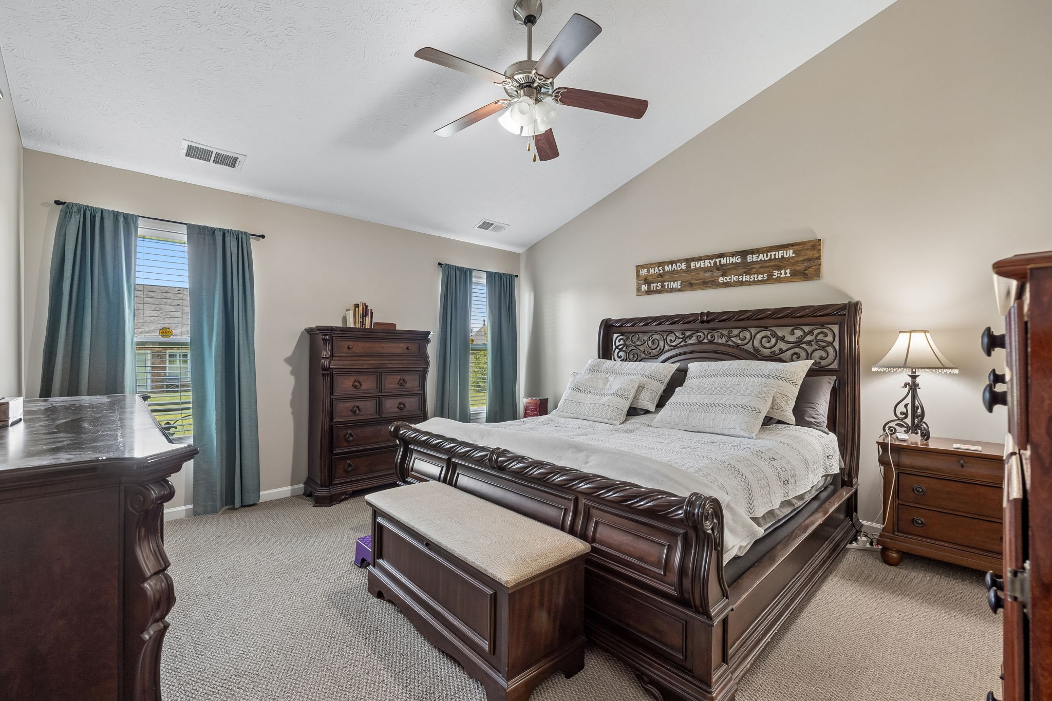 395 Devon Chase Hl Property Photo 21