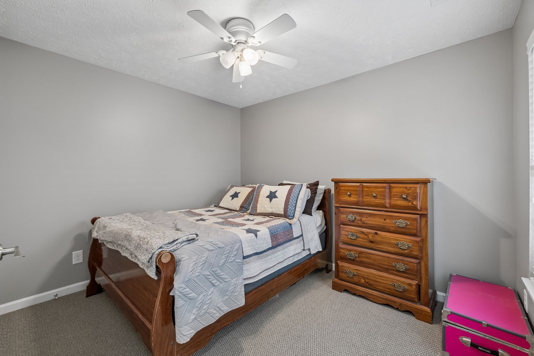 395 Devon Chase Hl Property Photo 24