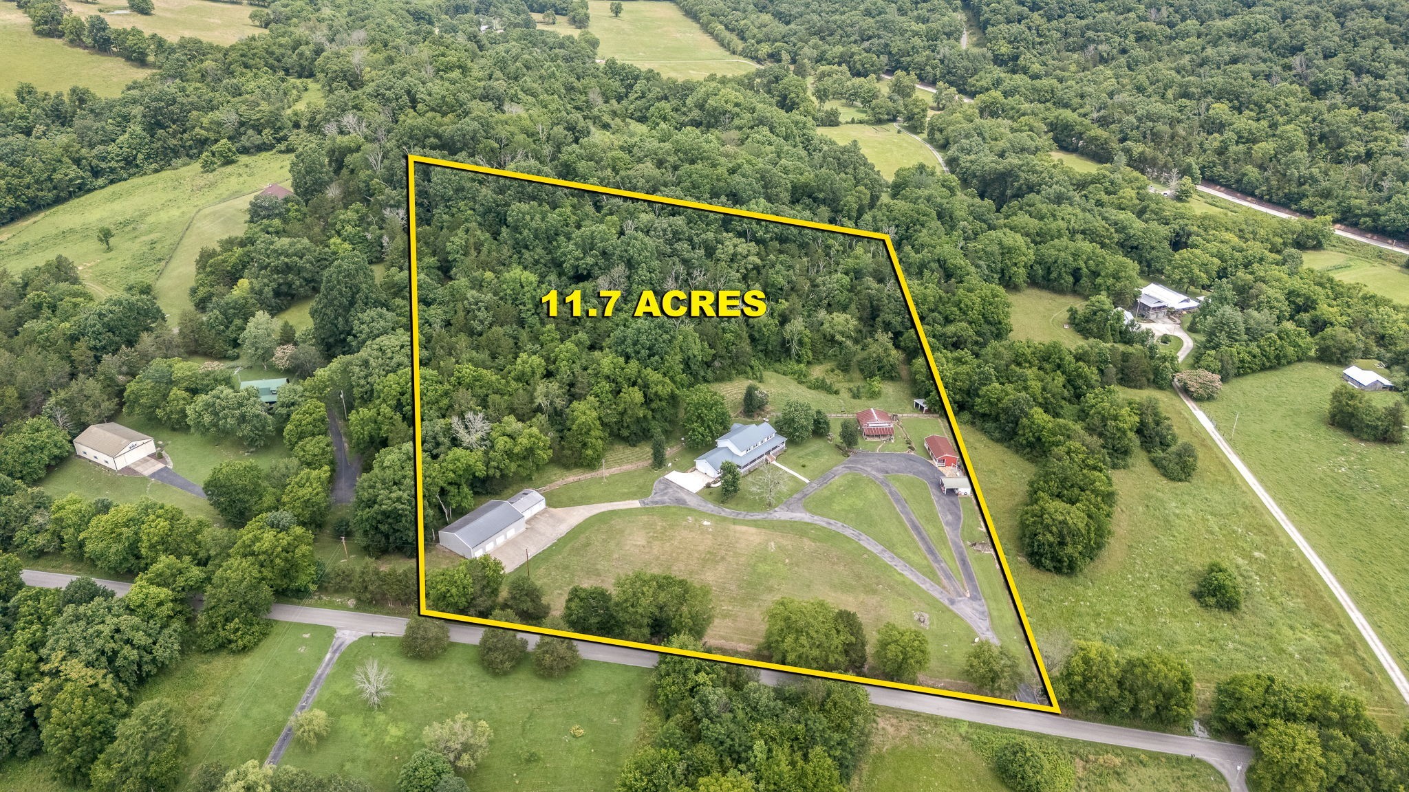 448 County Line Rd Property Photo 1