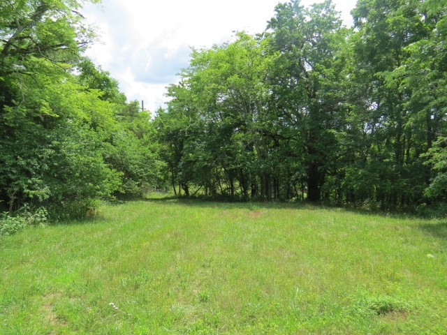 200 Hardy Rd Property Photo 10