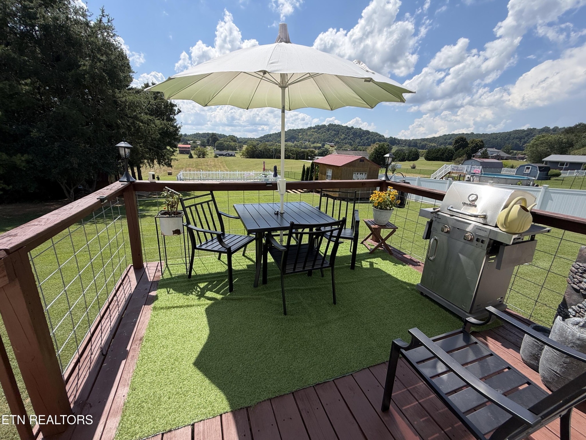253 Ramblin Rd Property Photo 8