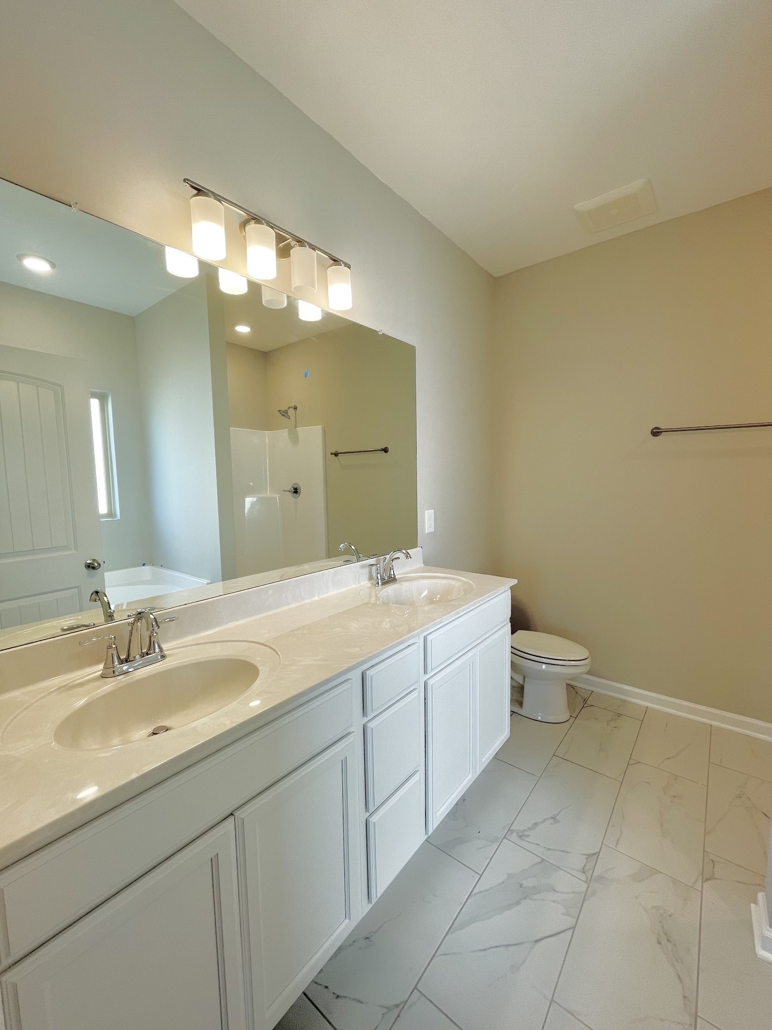 424 Wren Way Property Photo 9