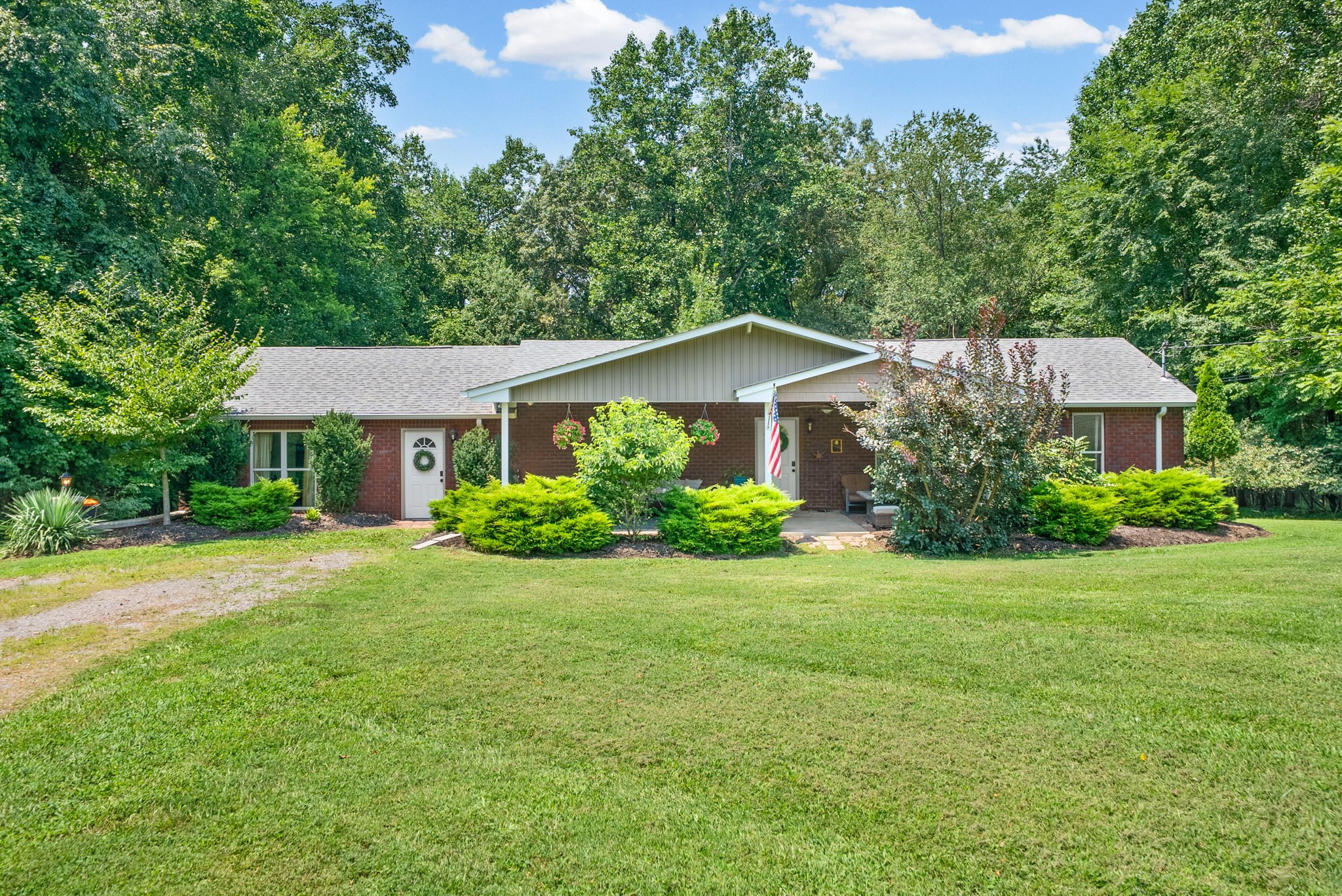 825 Pollard Rd