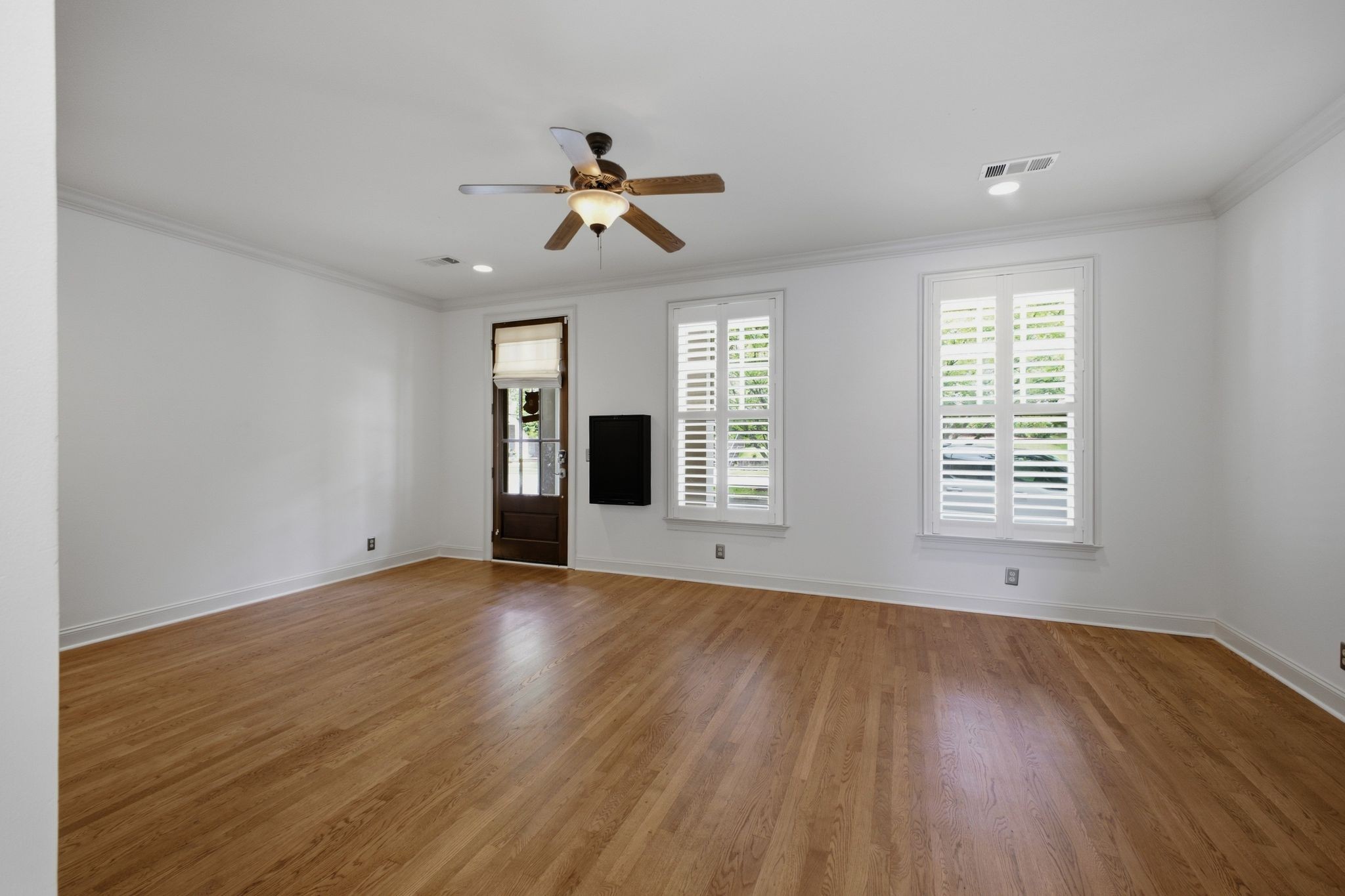 2418 Clare Park Dr Property Photo 8