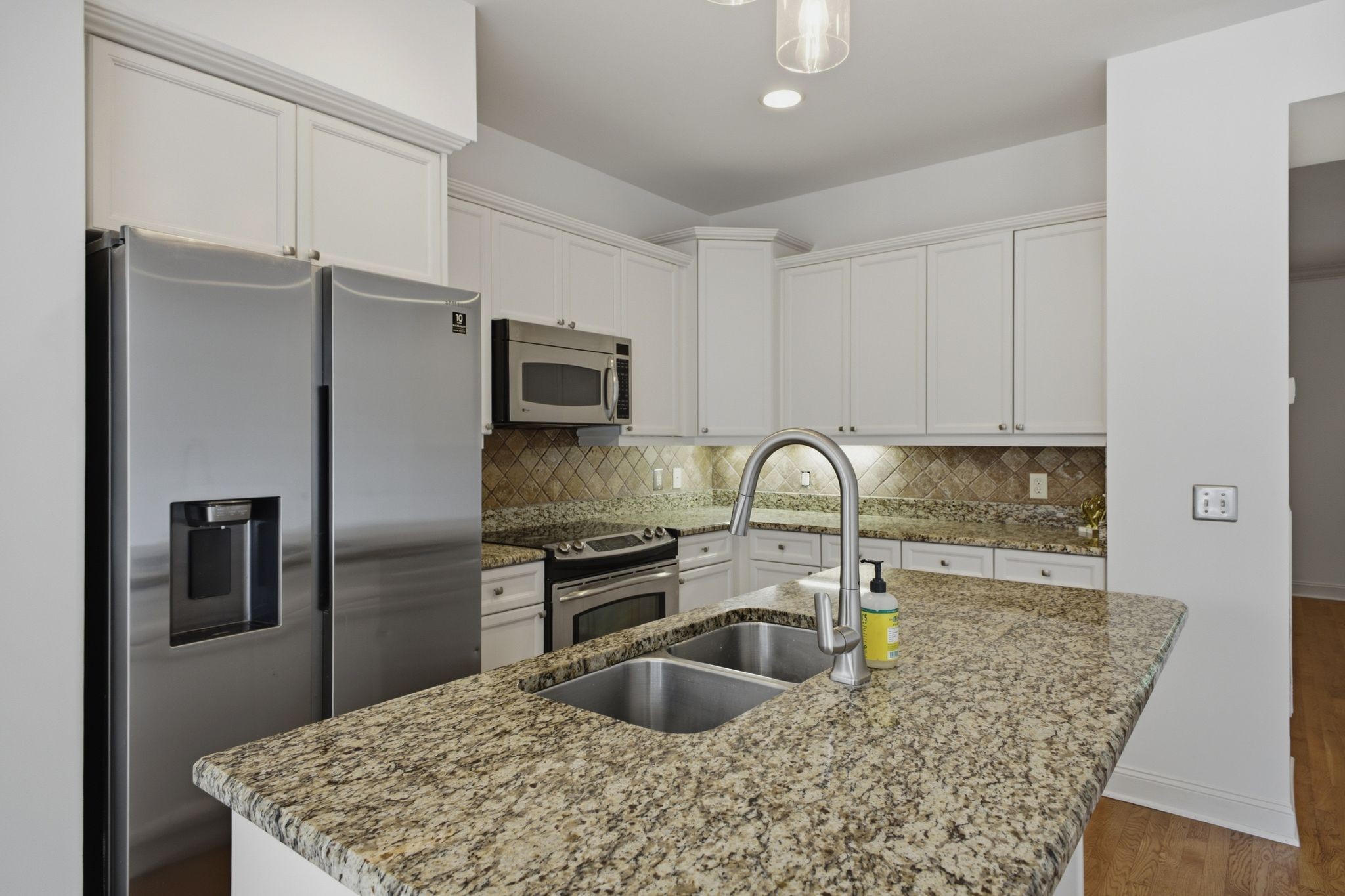 2418 Clare Park Dr Property Photo 12