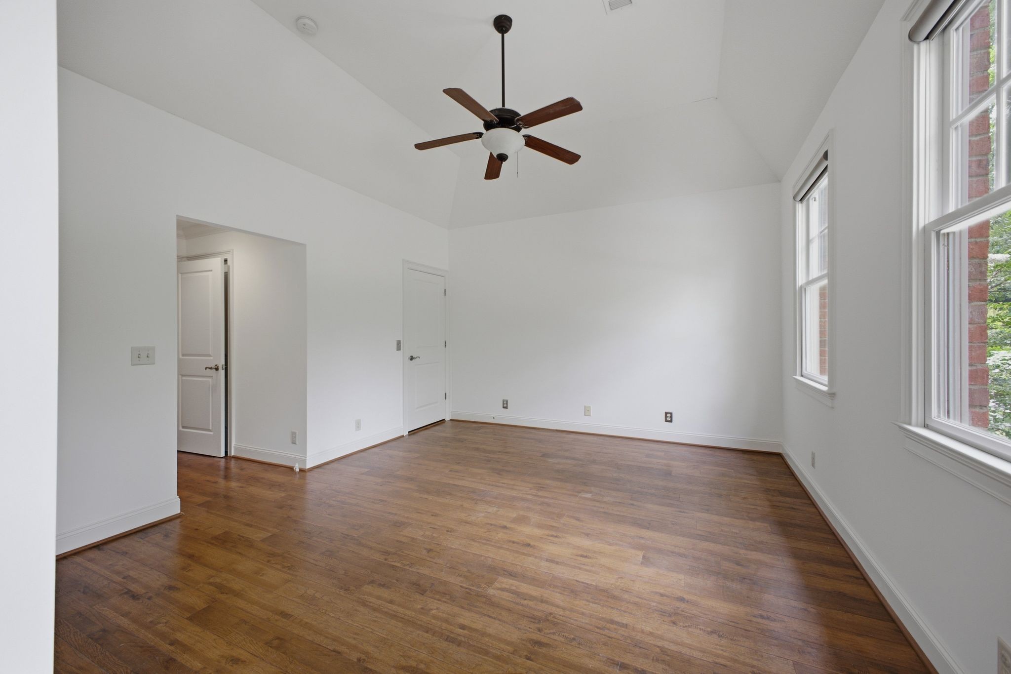 2418 Clare Park Dr Property Photo 18