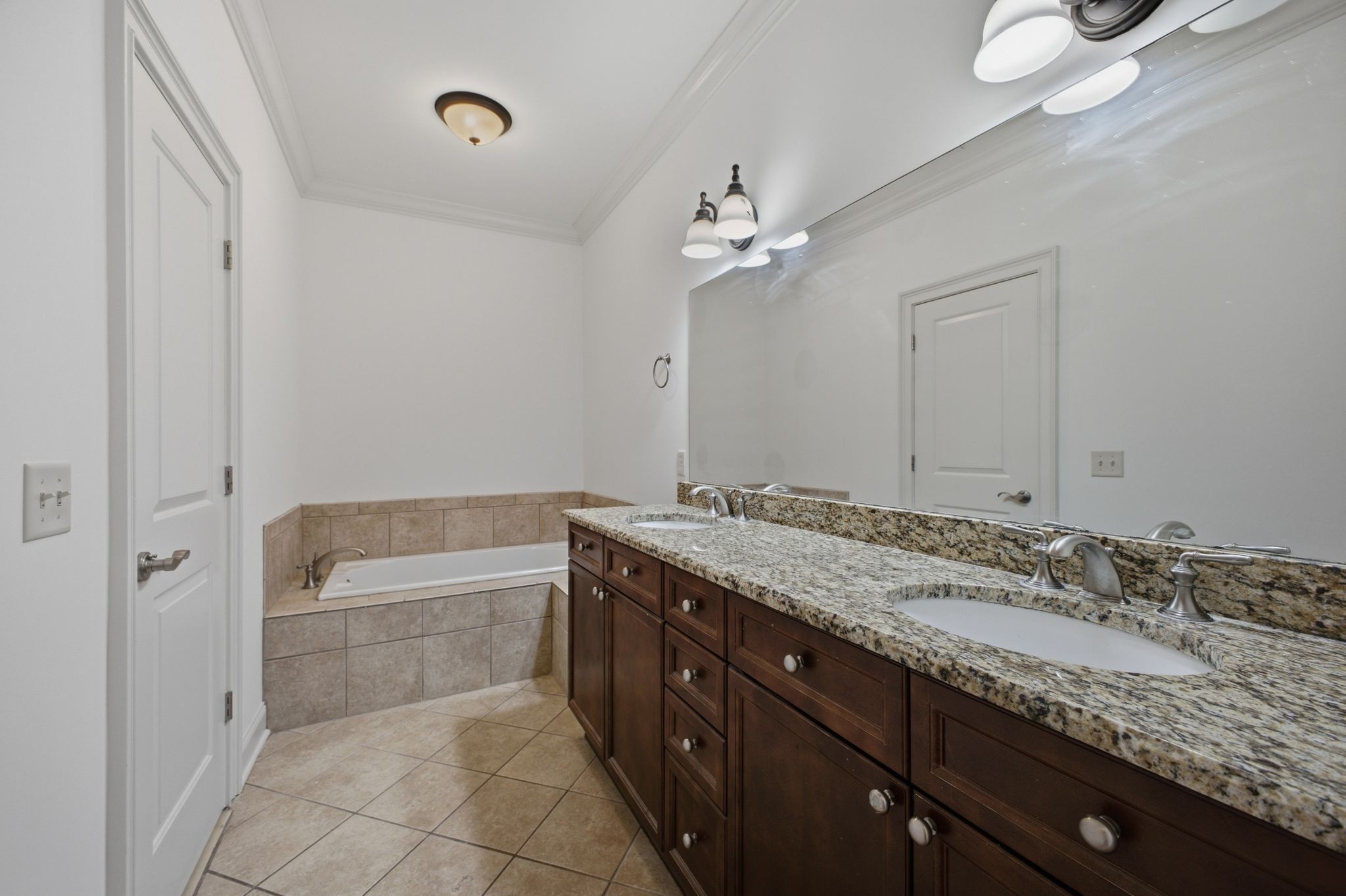 2418 Clare Park Dr Property Photo 20