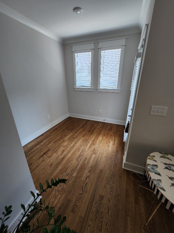 530 Edwin St Property Photo 8