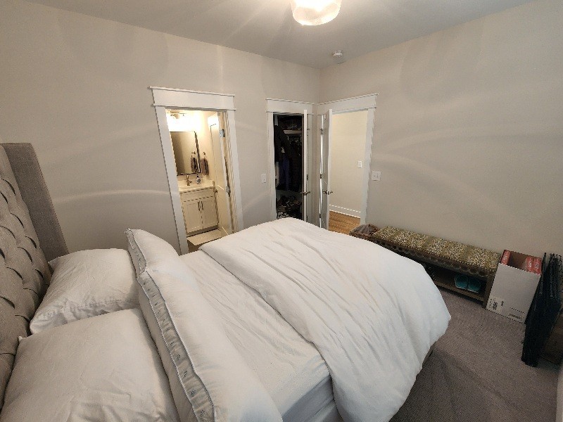 530 Edwin St Property Photo 25