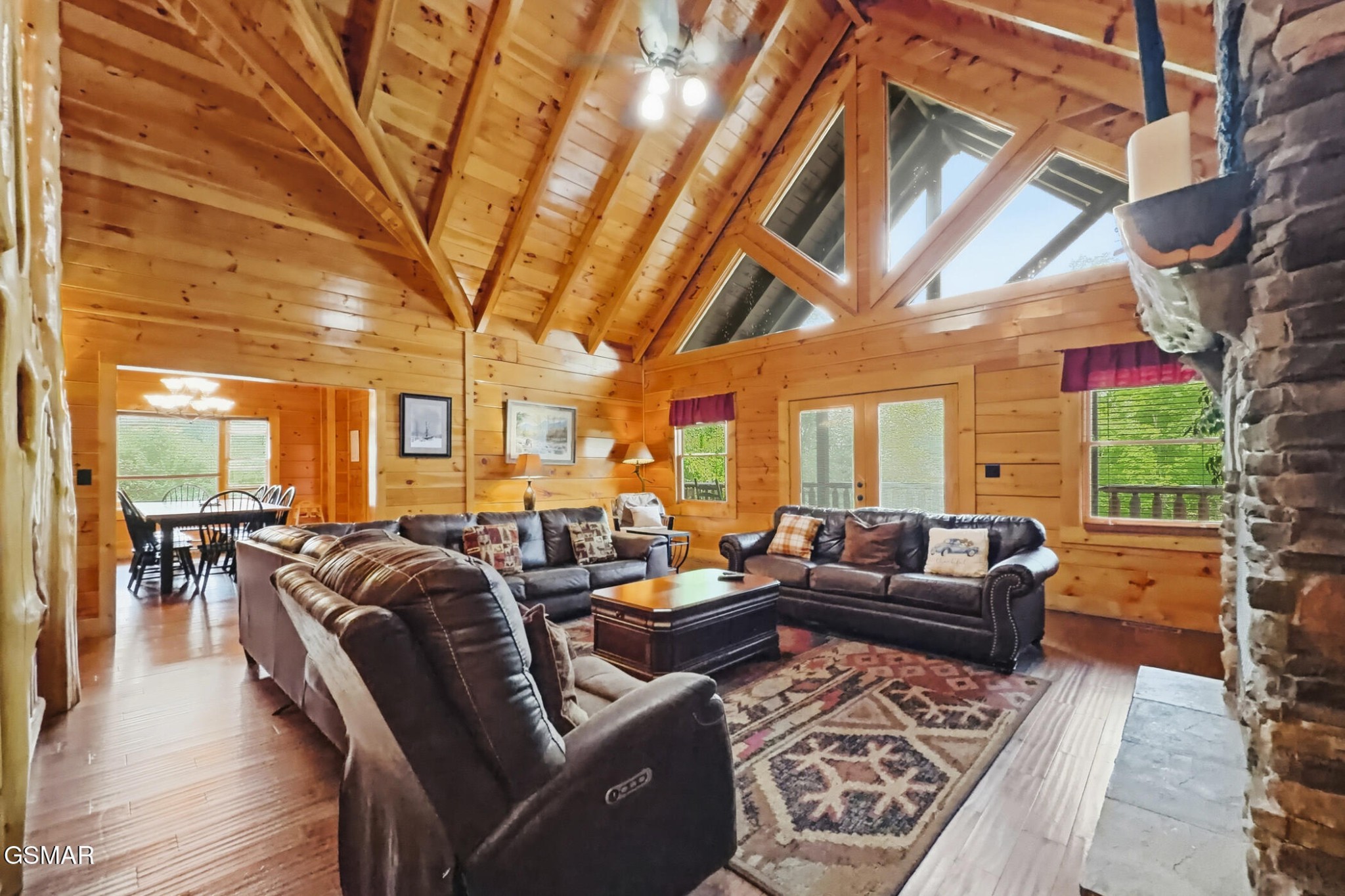 2906 Quiet Oak Way Property Photo 11