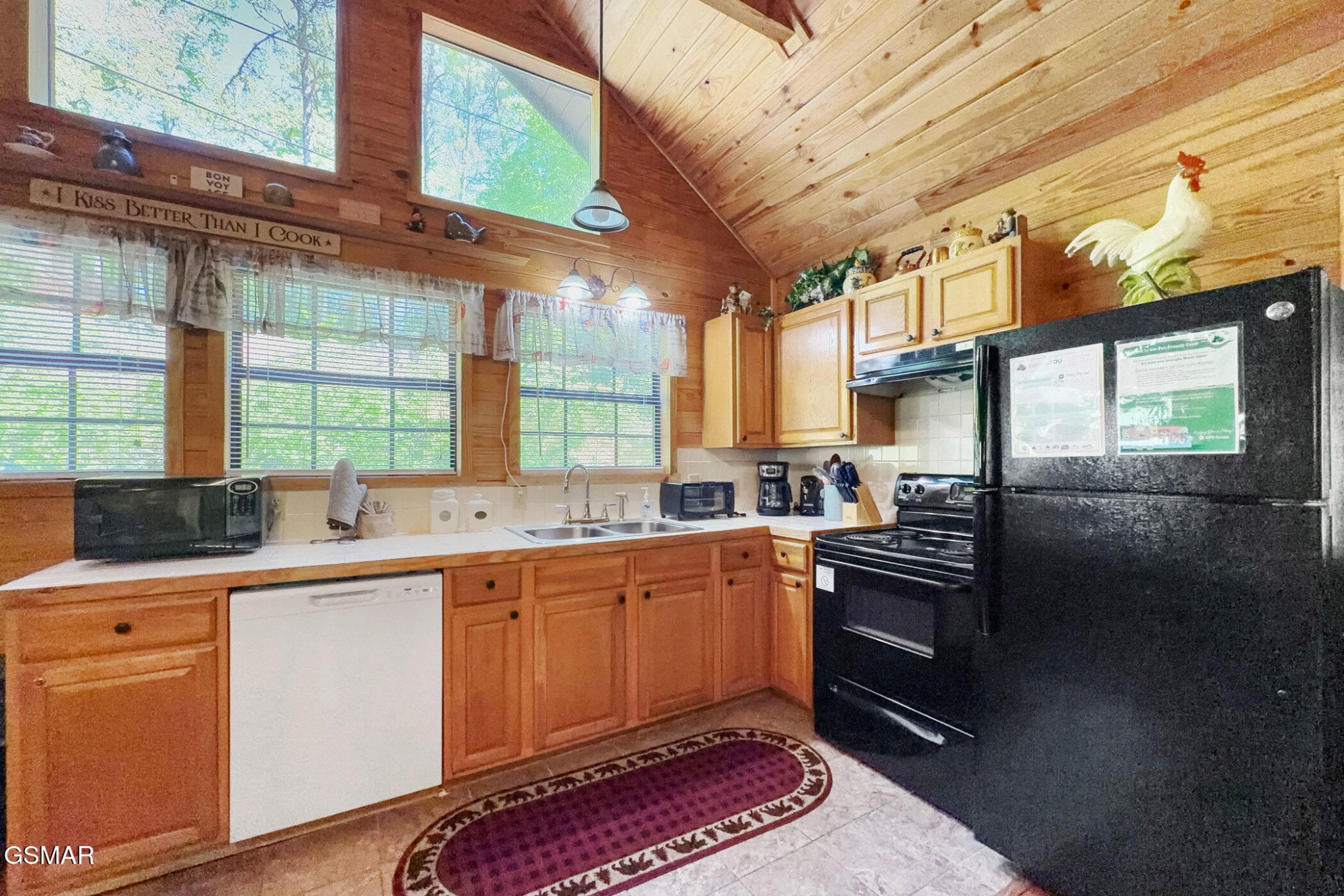 1607 S Mountain View Road Property Photo 10
