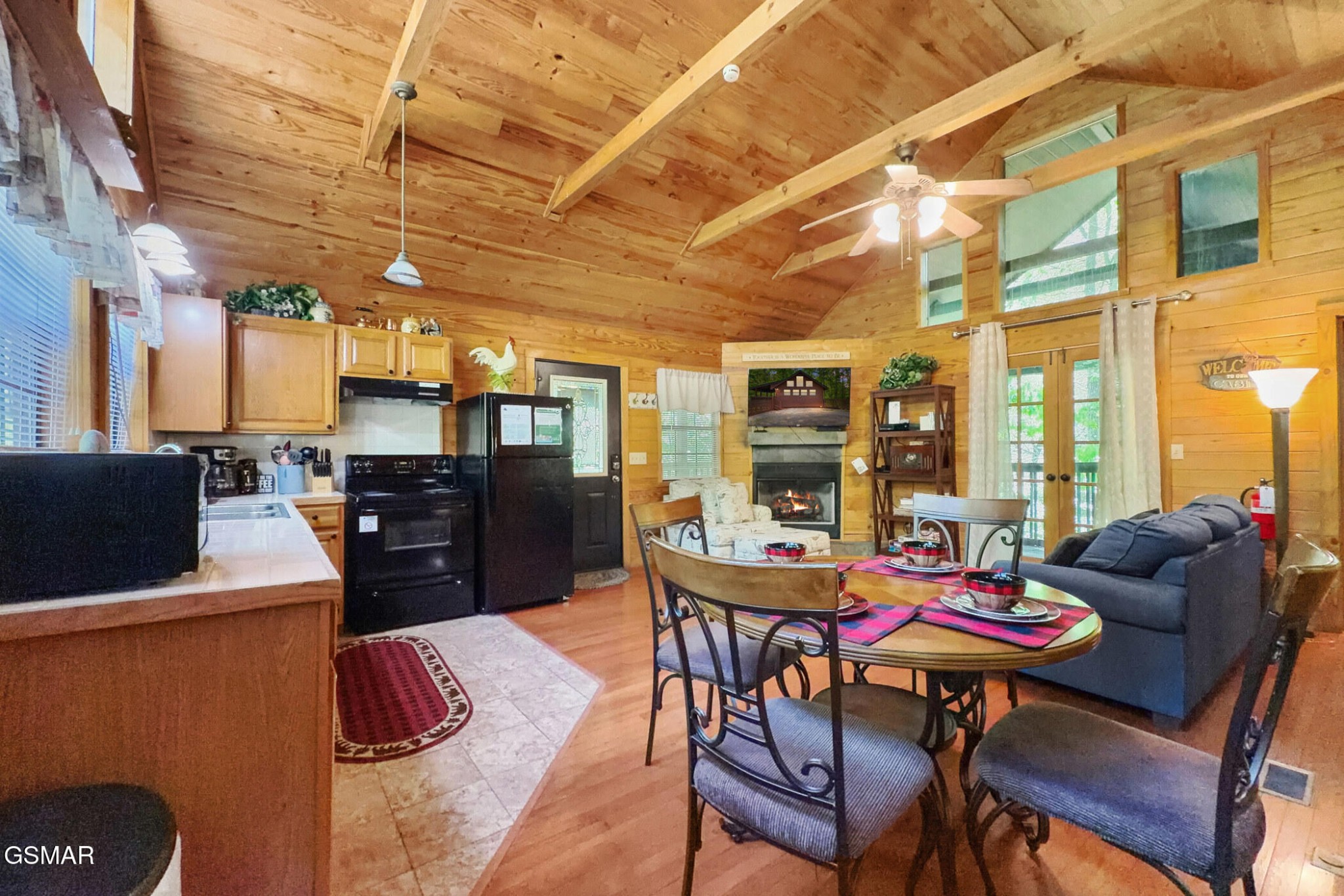 1607 S Mountain View Road Property Photo 11