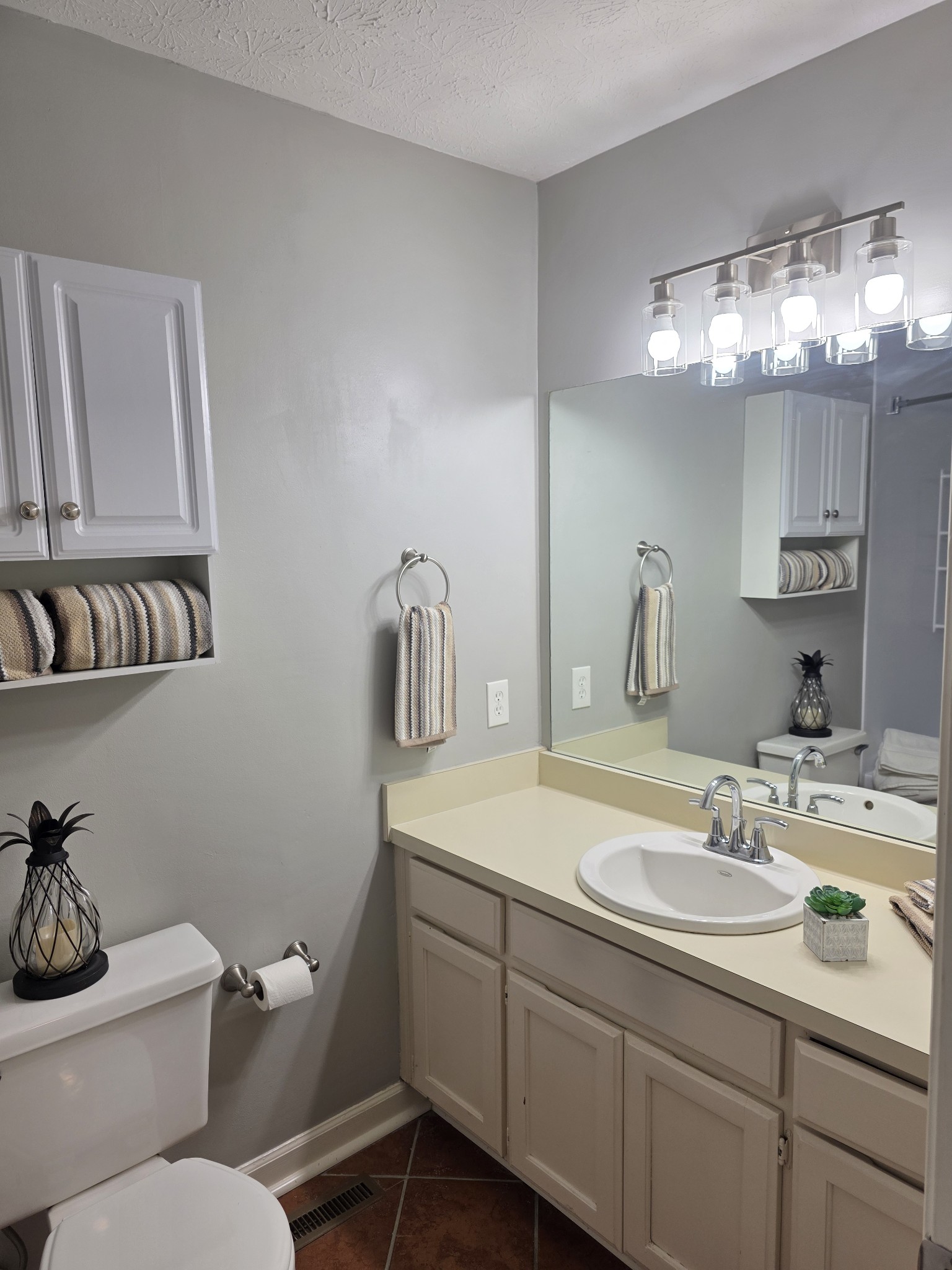 227 Wynbrook Ct Property Photo 16