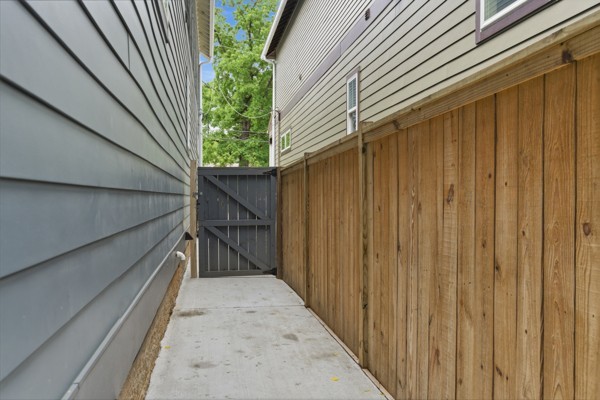 1030 Burchwood Ave Property Photo 39