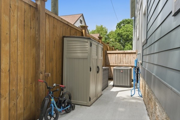 1030 Burchwood Ave Property Photo 43
