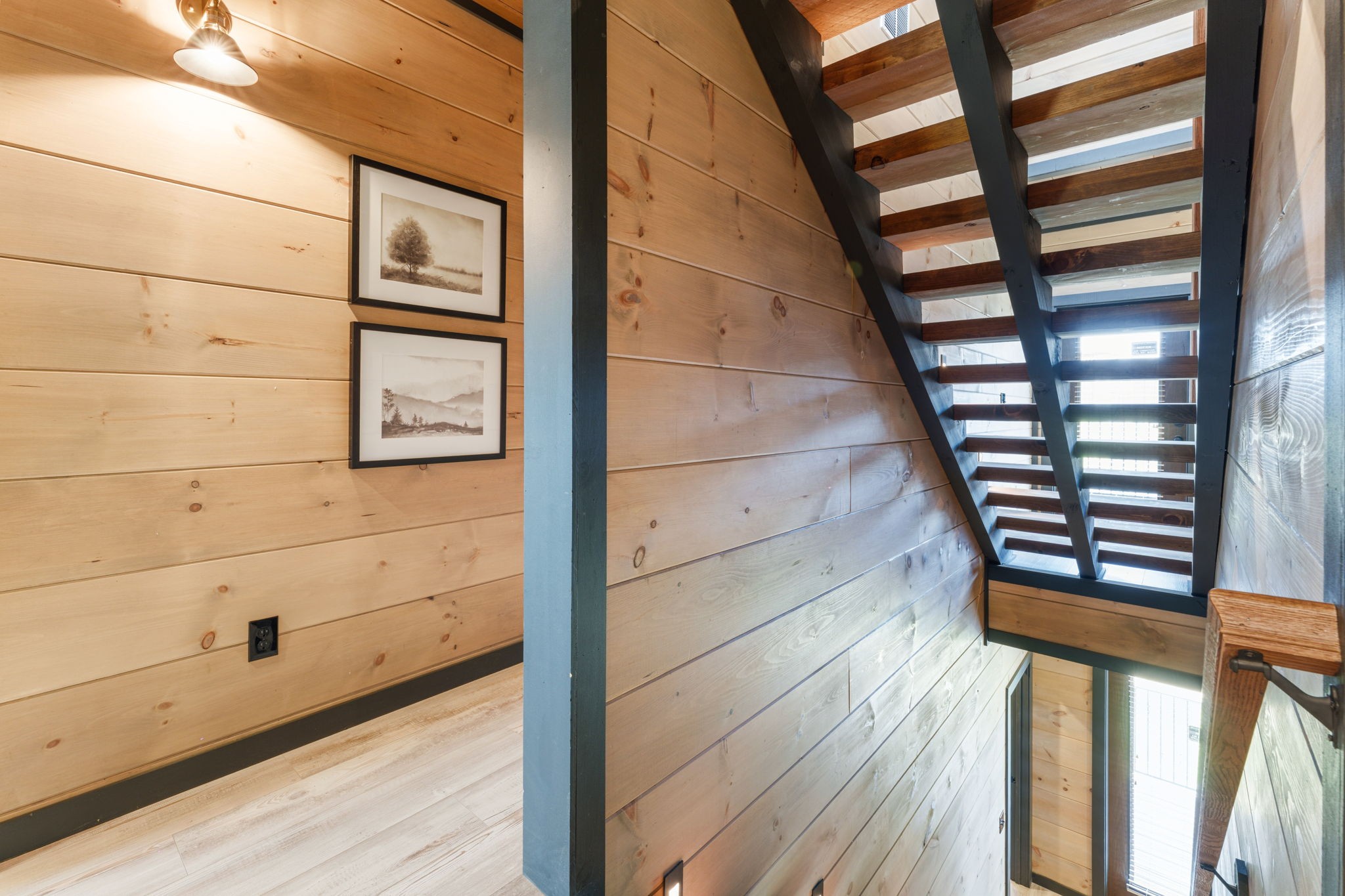 1724 Knotty Log Way Property Photo 36