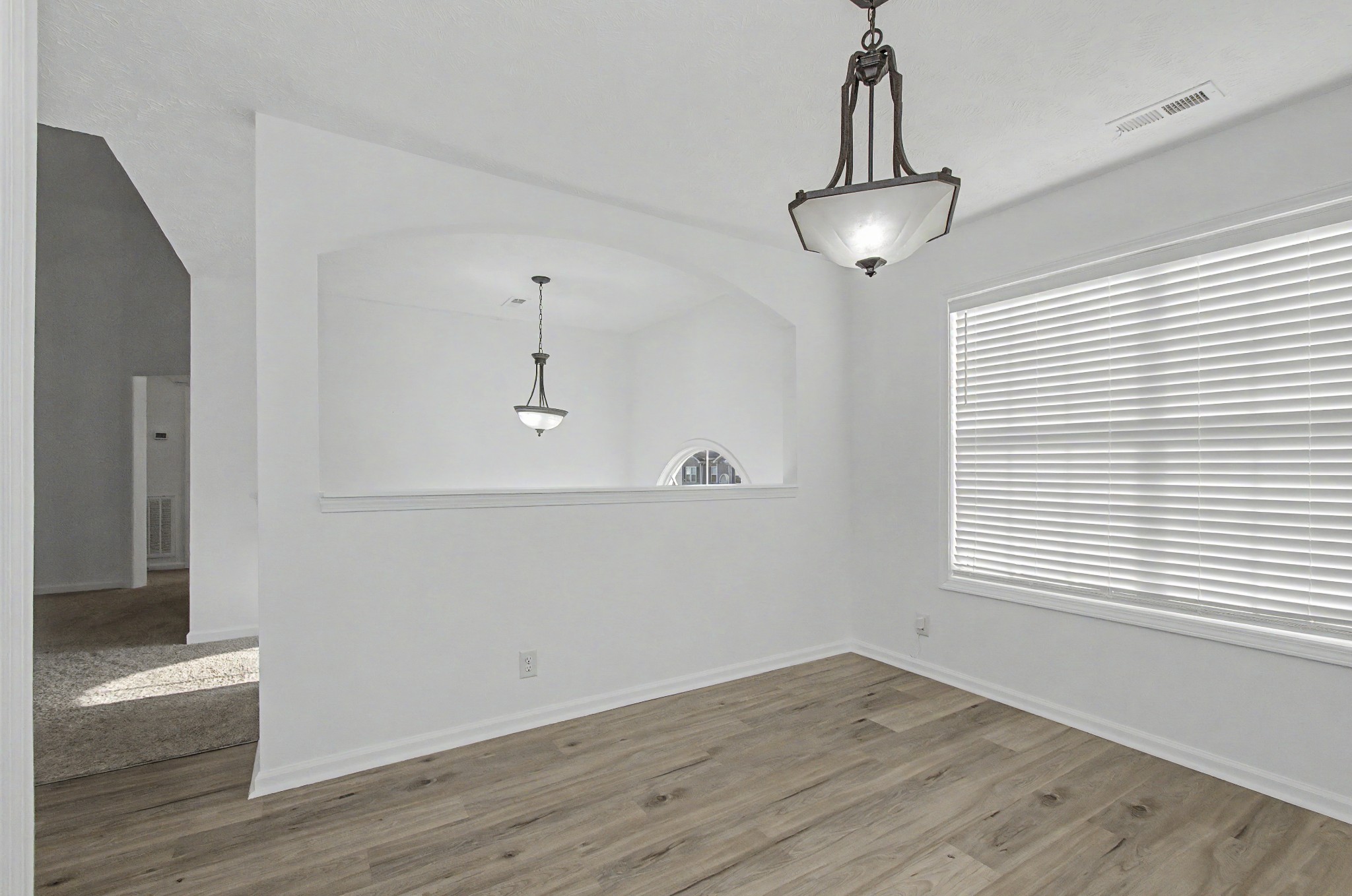 1371 Constitution Dr Property Photo 14