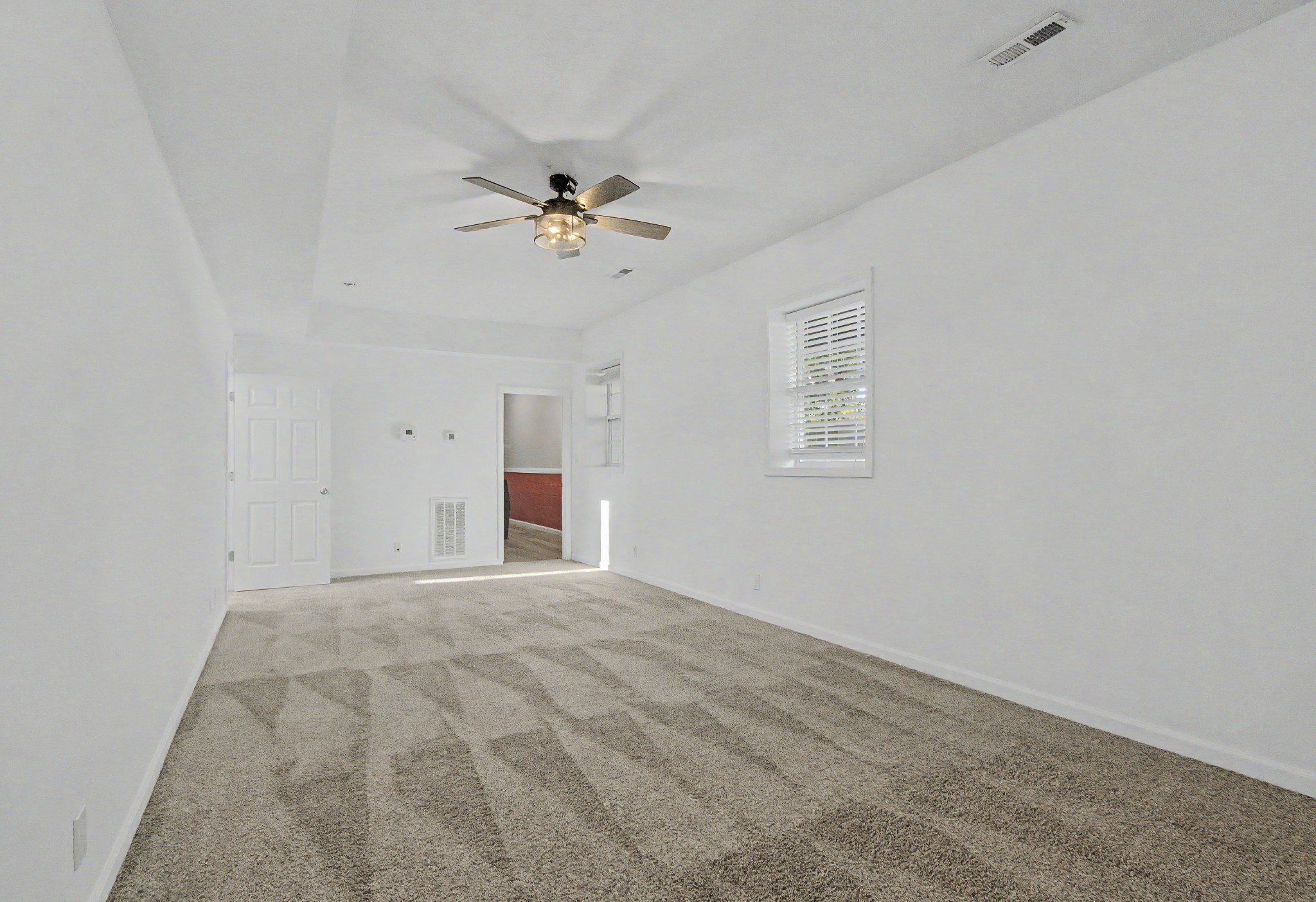 1371 Constitution Dr Property Photo 37