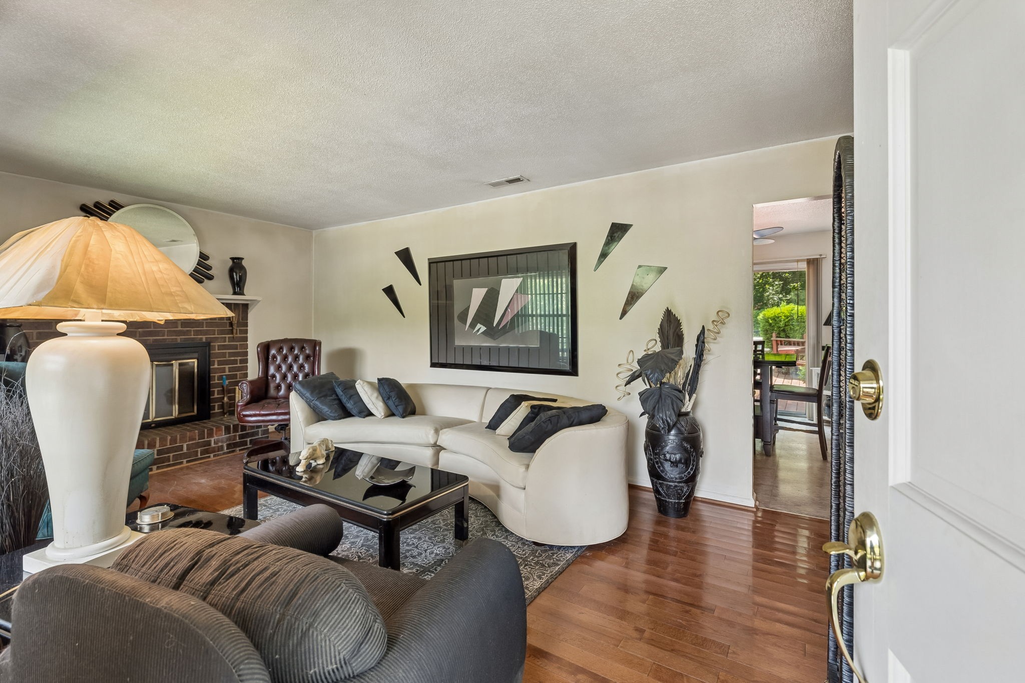 6933 Barter Dr Property Photo 6