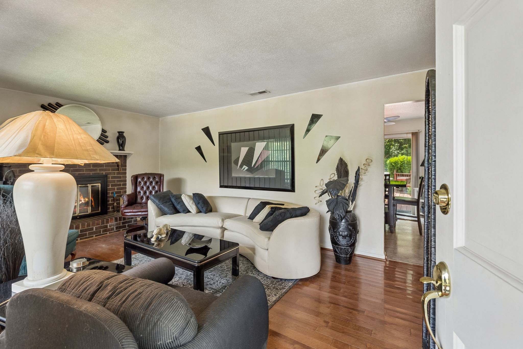 6933 Barter Dr Property Photo 7