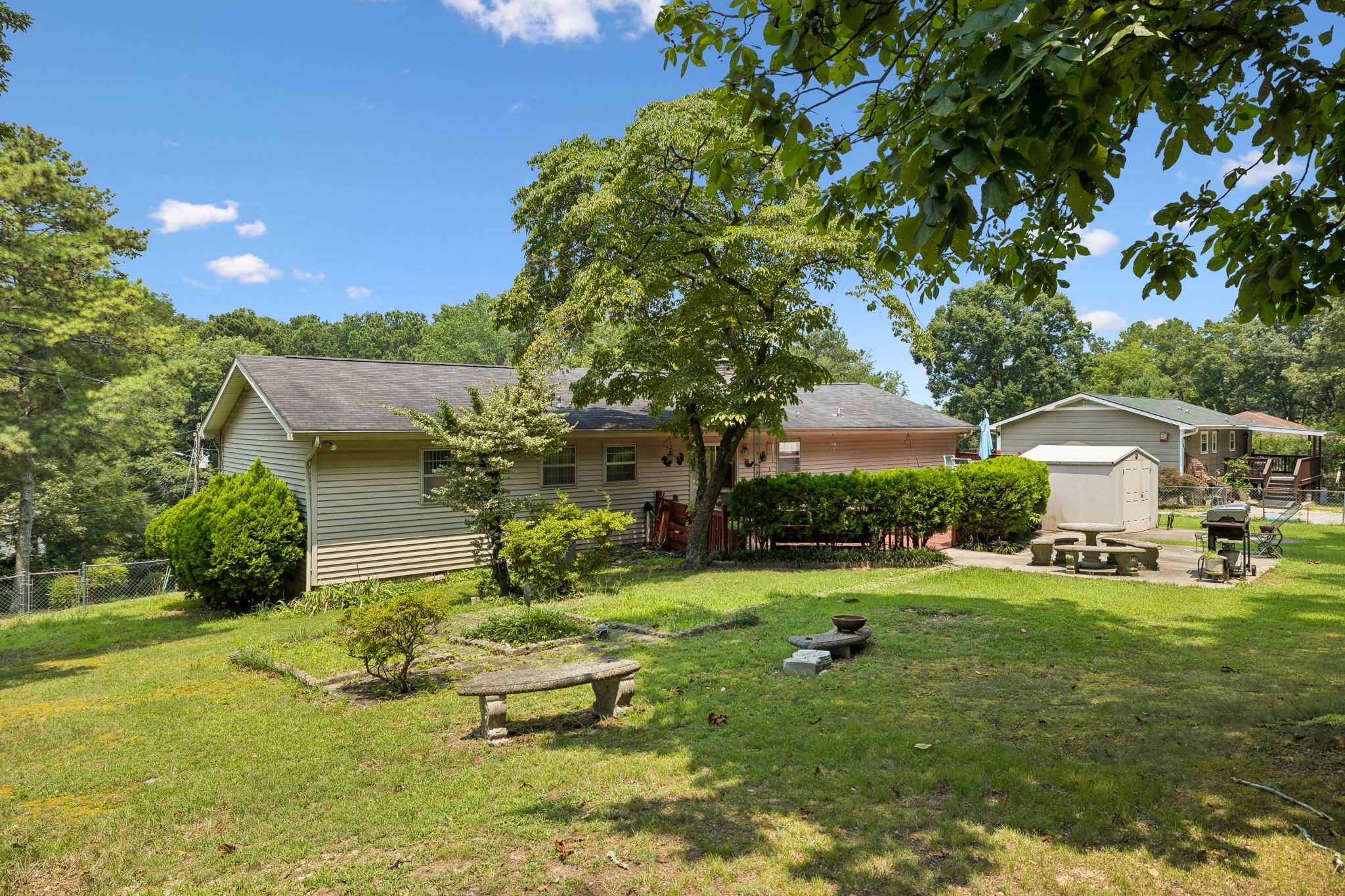 6933 Barter Dr Property Photo 32