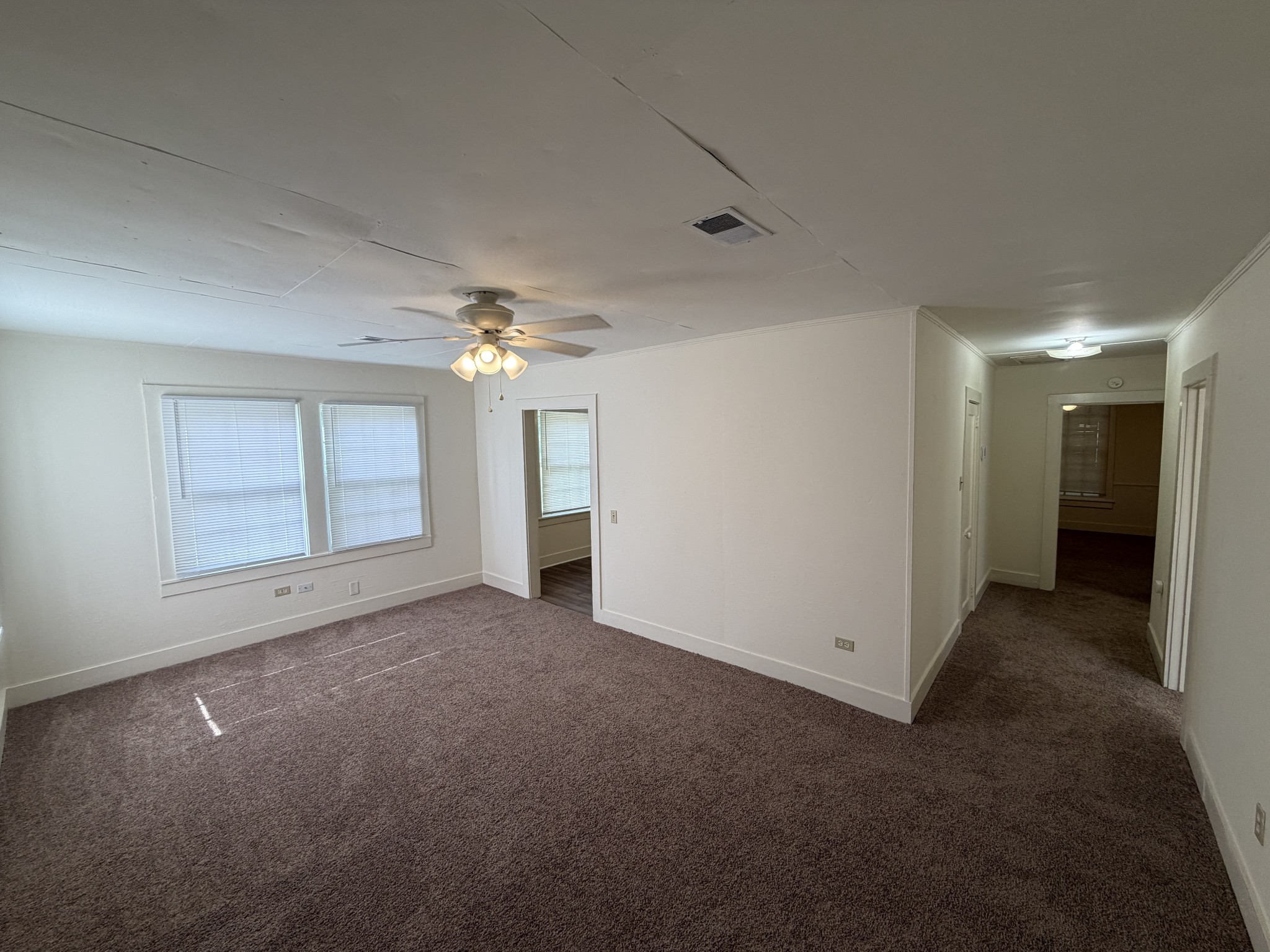 602 Castle Heights Ave Property Photo 4