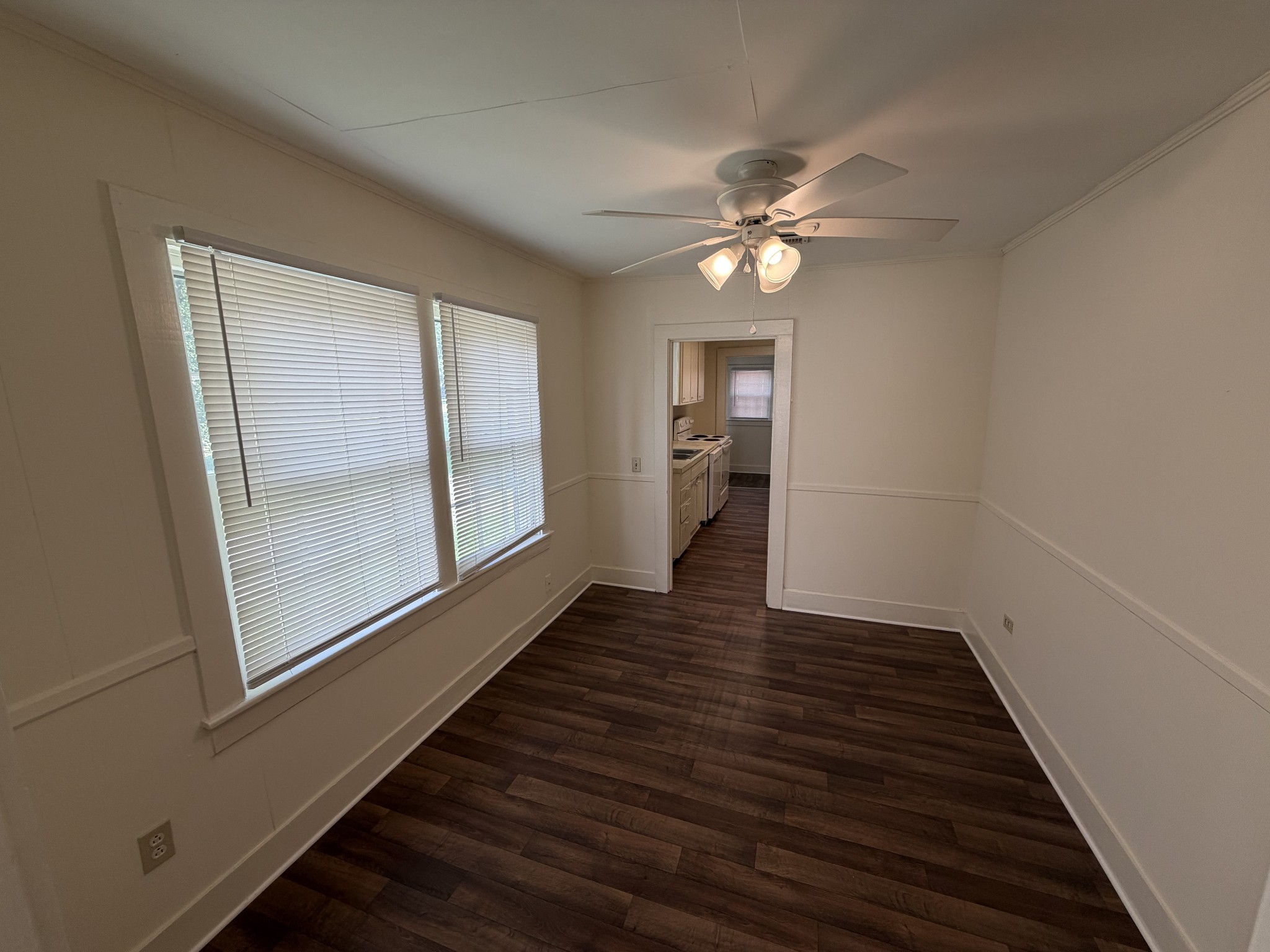 602 Castle Heights Ave Property Photo 6