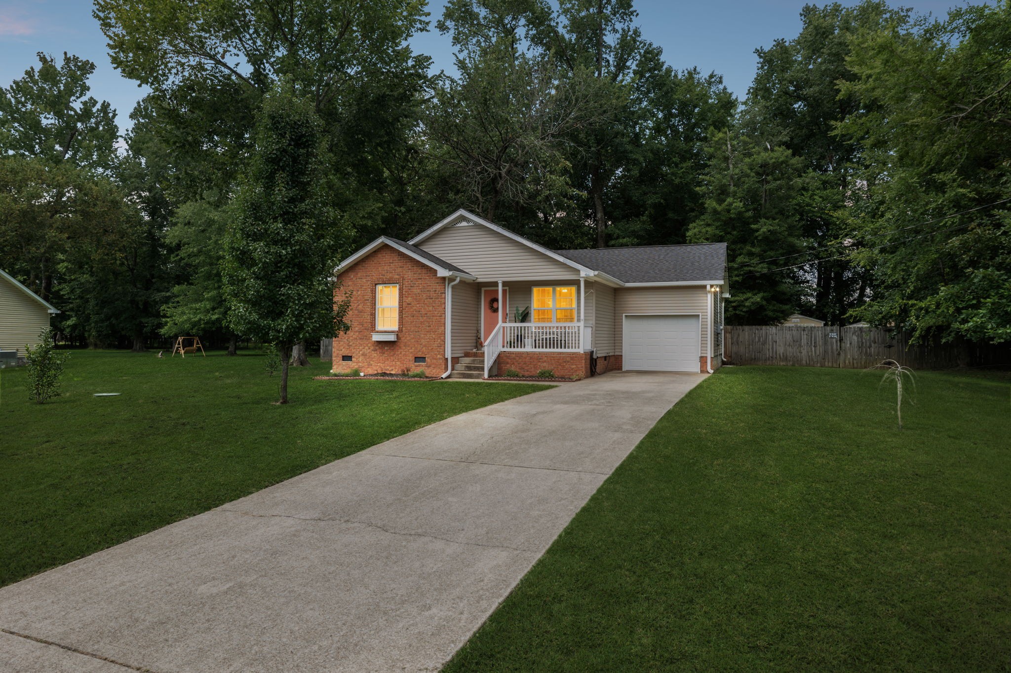 807 Jonathan Dr