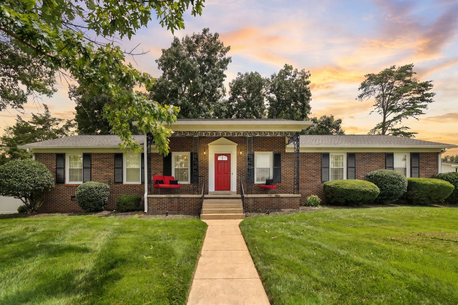 512 Shadow Dr
