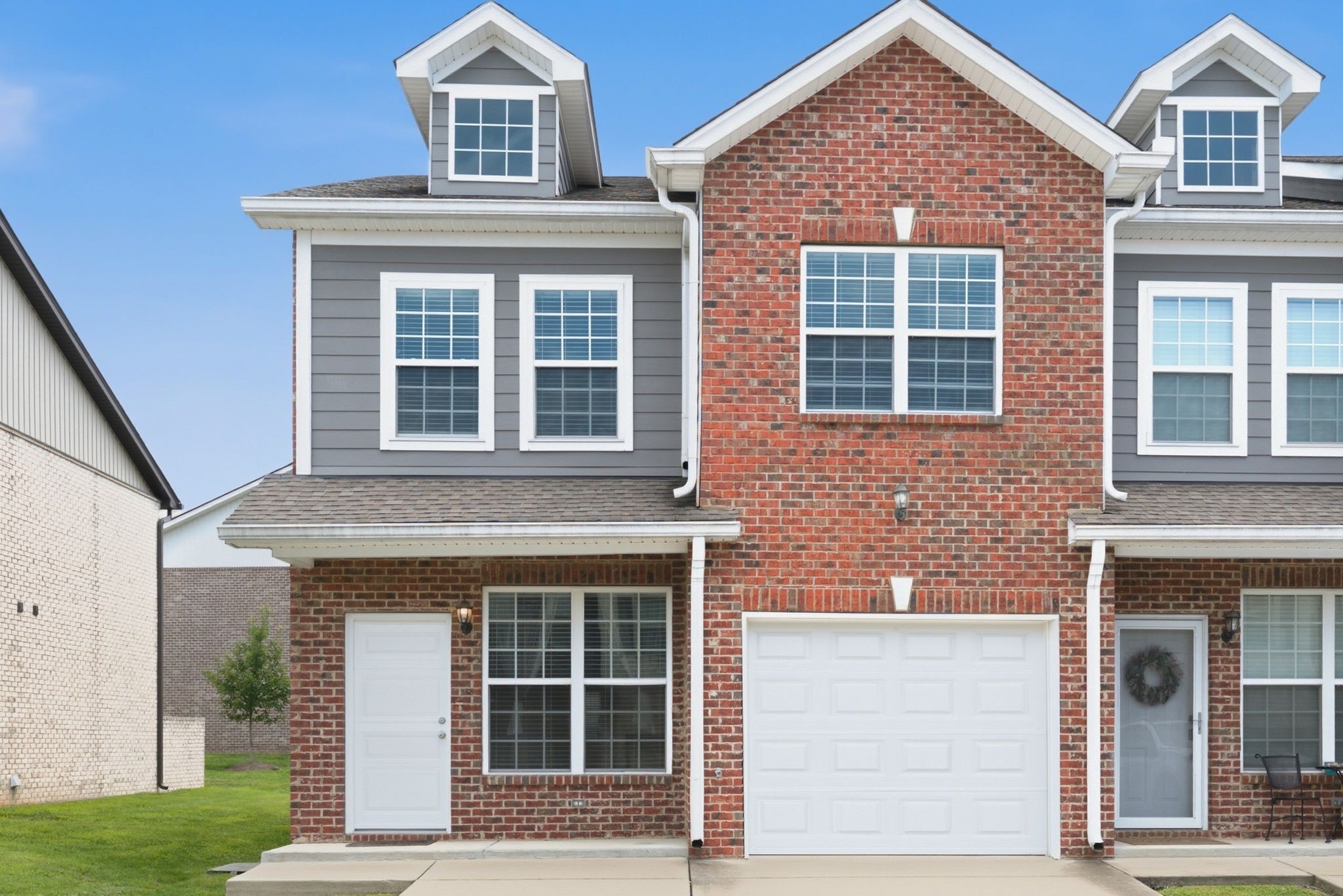 1300 Villa Cir Property Photo 1