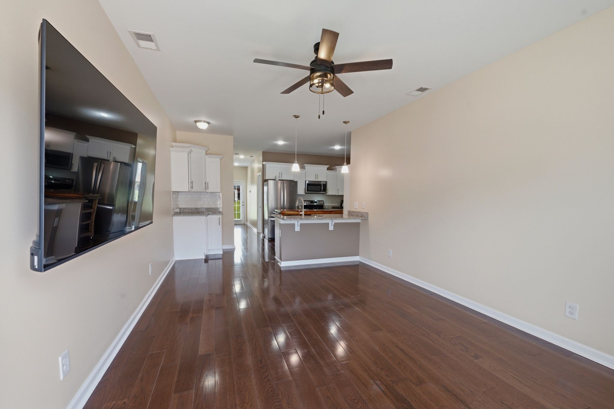 1300 Villa Cir Property Photo 5