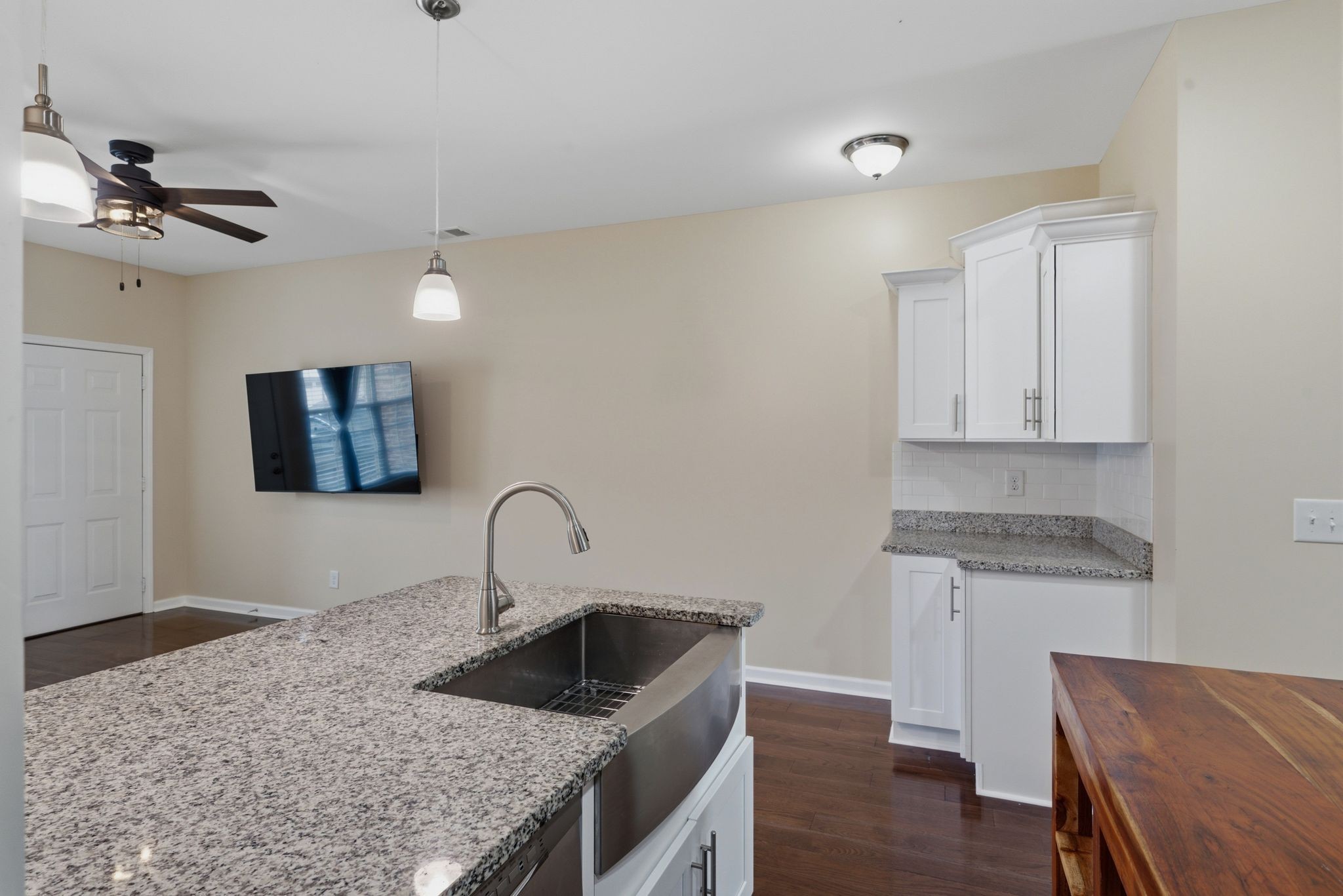 1300 Villa Cir Property Photo 10