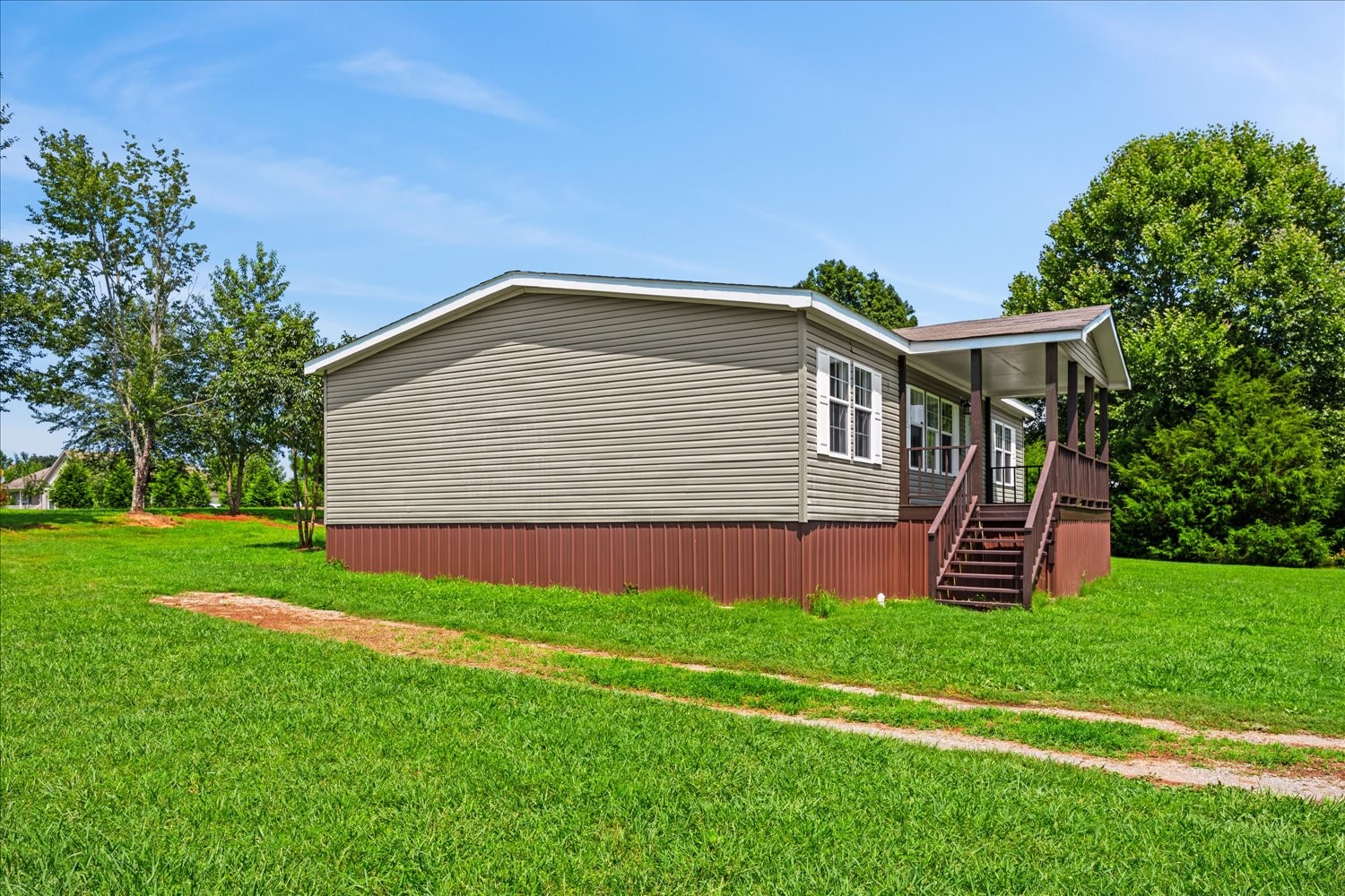 234 Howell Hill Rd Property Photo 32