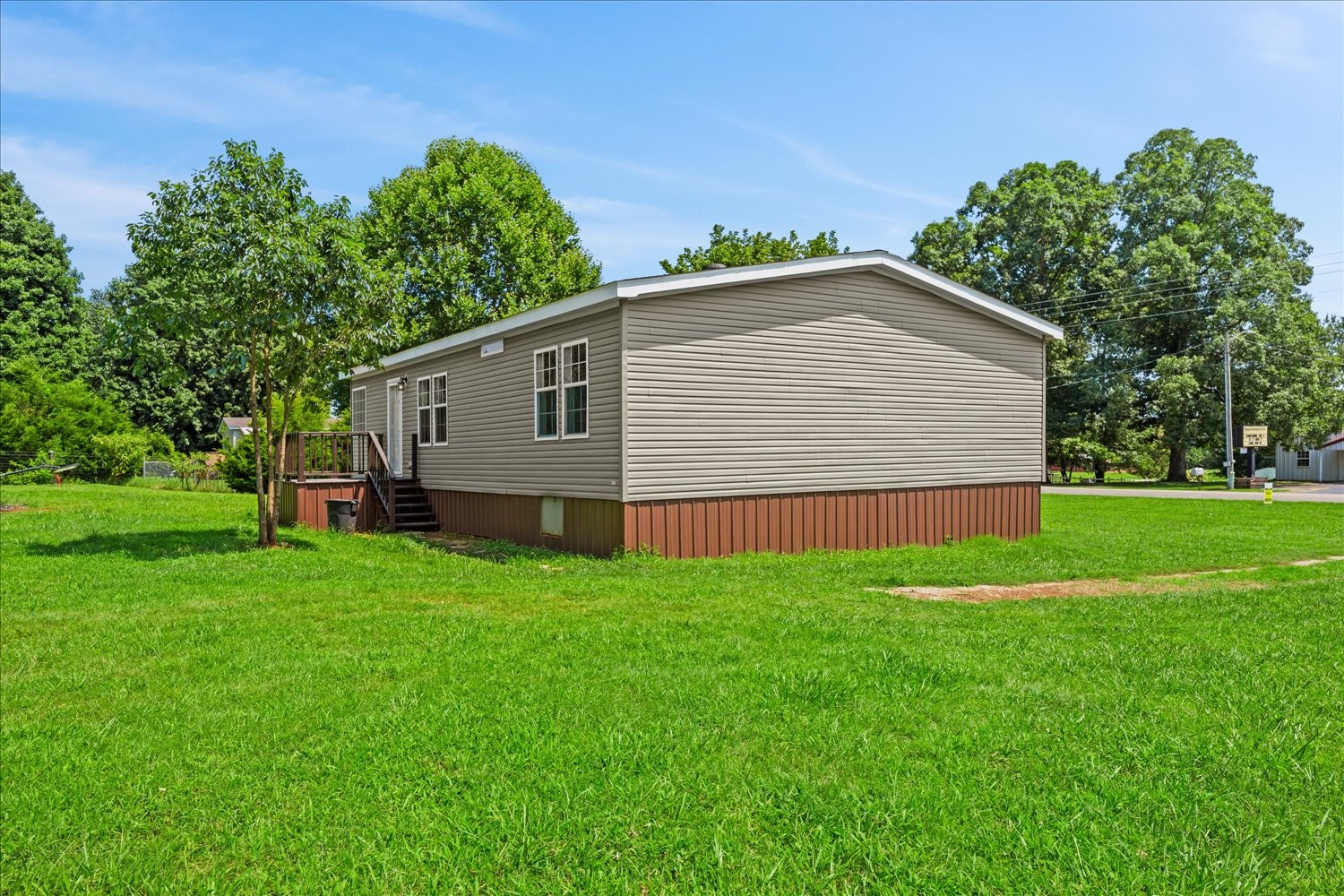 234 Howell Hill Rd Property Photo 33