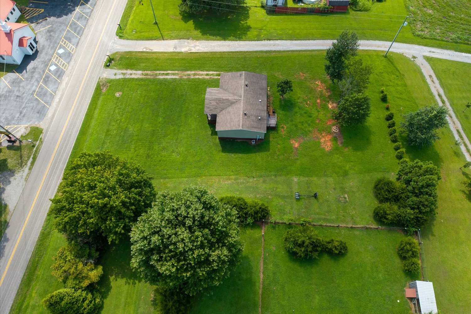 234 Howell Hill Rd Property Photo 36