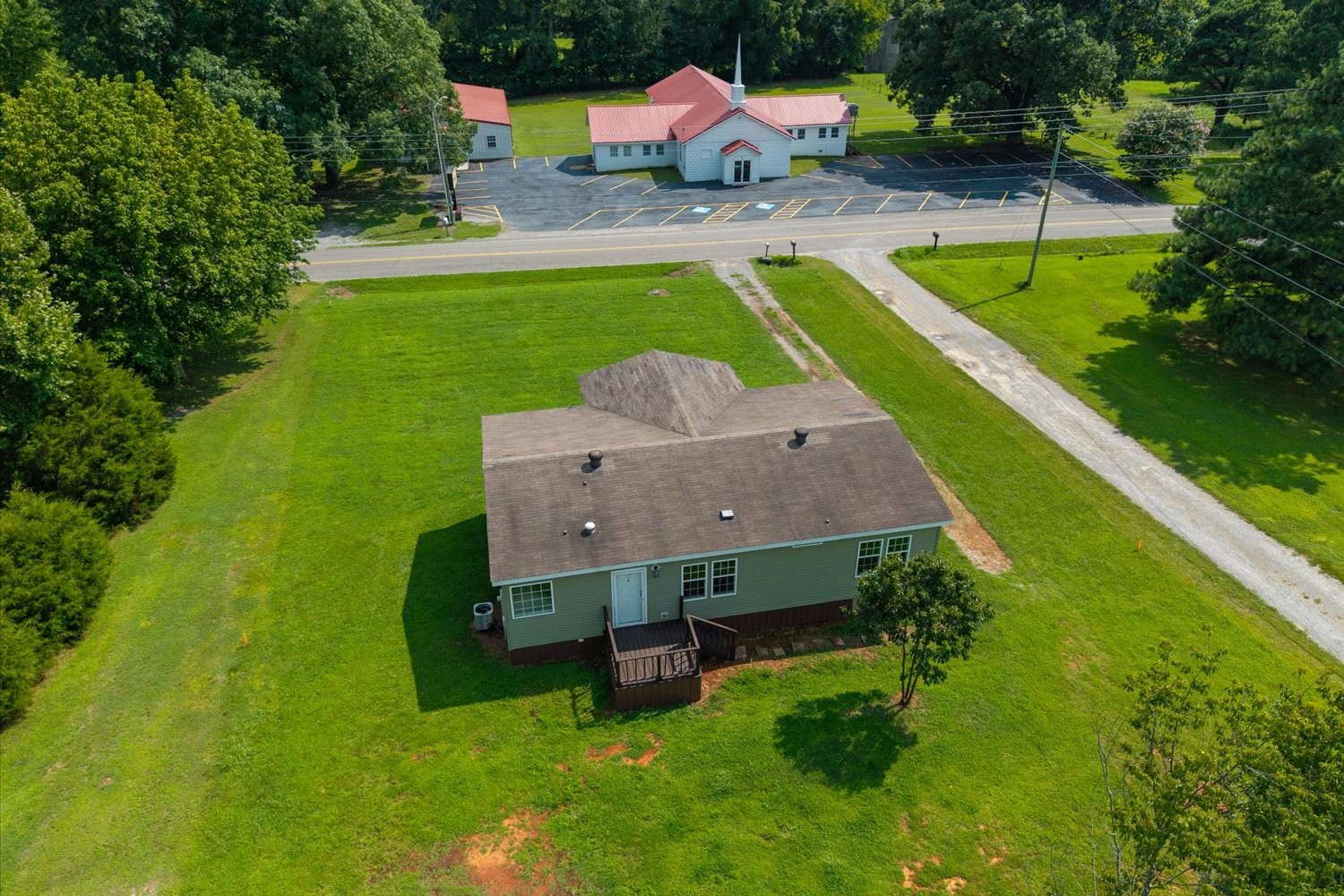 234 Howell Hill Rd Property Photo 39