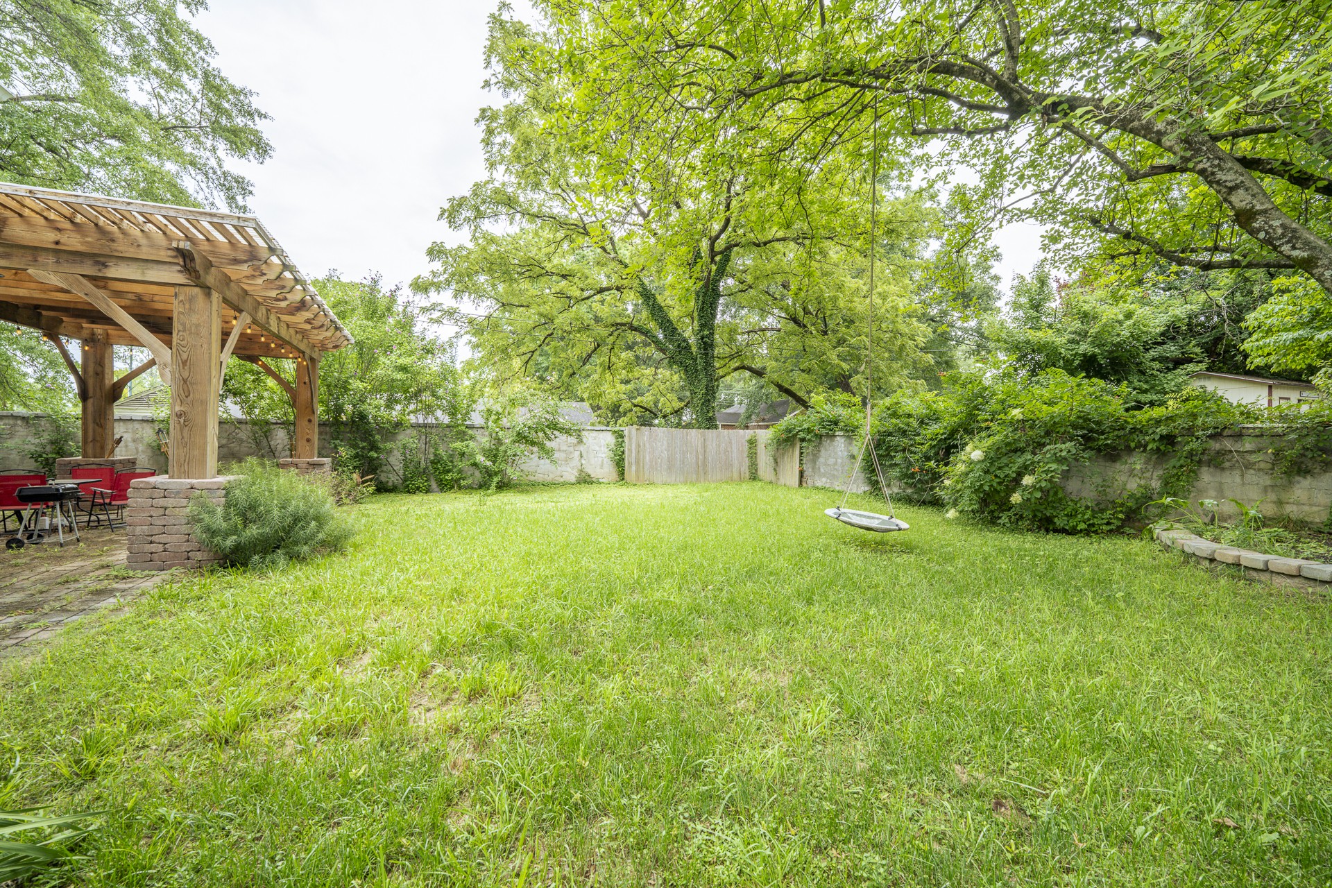 118 Arlington Ave Property Photo 56