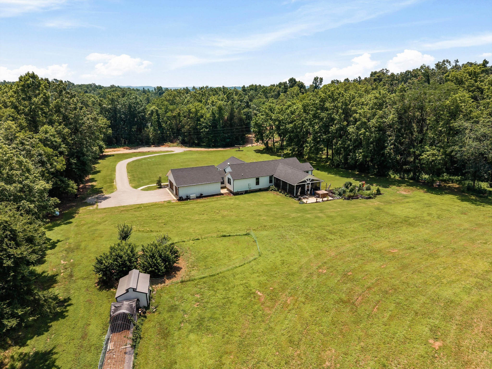 900 Ed Renfroe Cir Property Photo 11