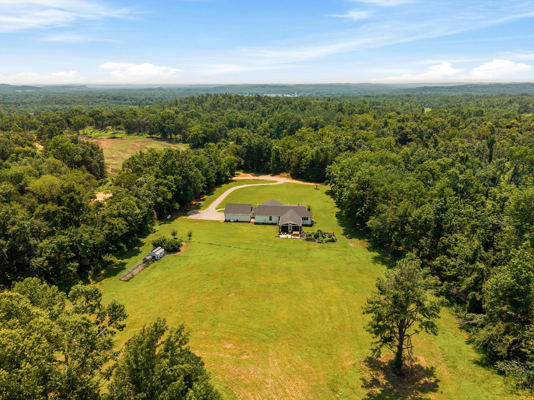 900 Ed Renfroe Cir Property Photo 13