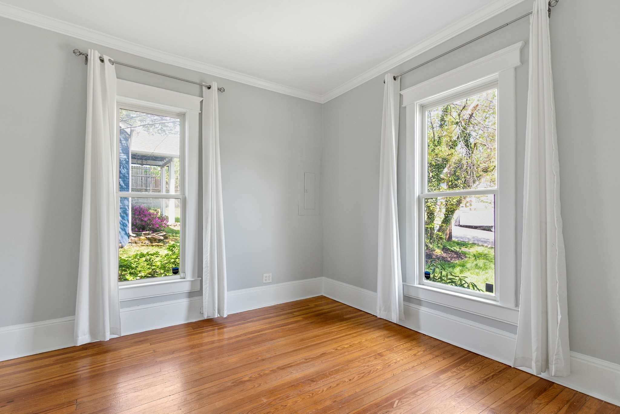 1904 Long Ave Property Photo 4