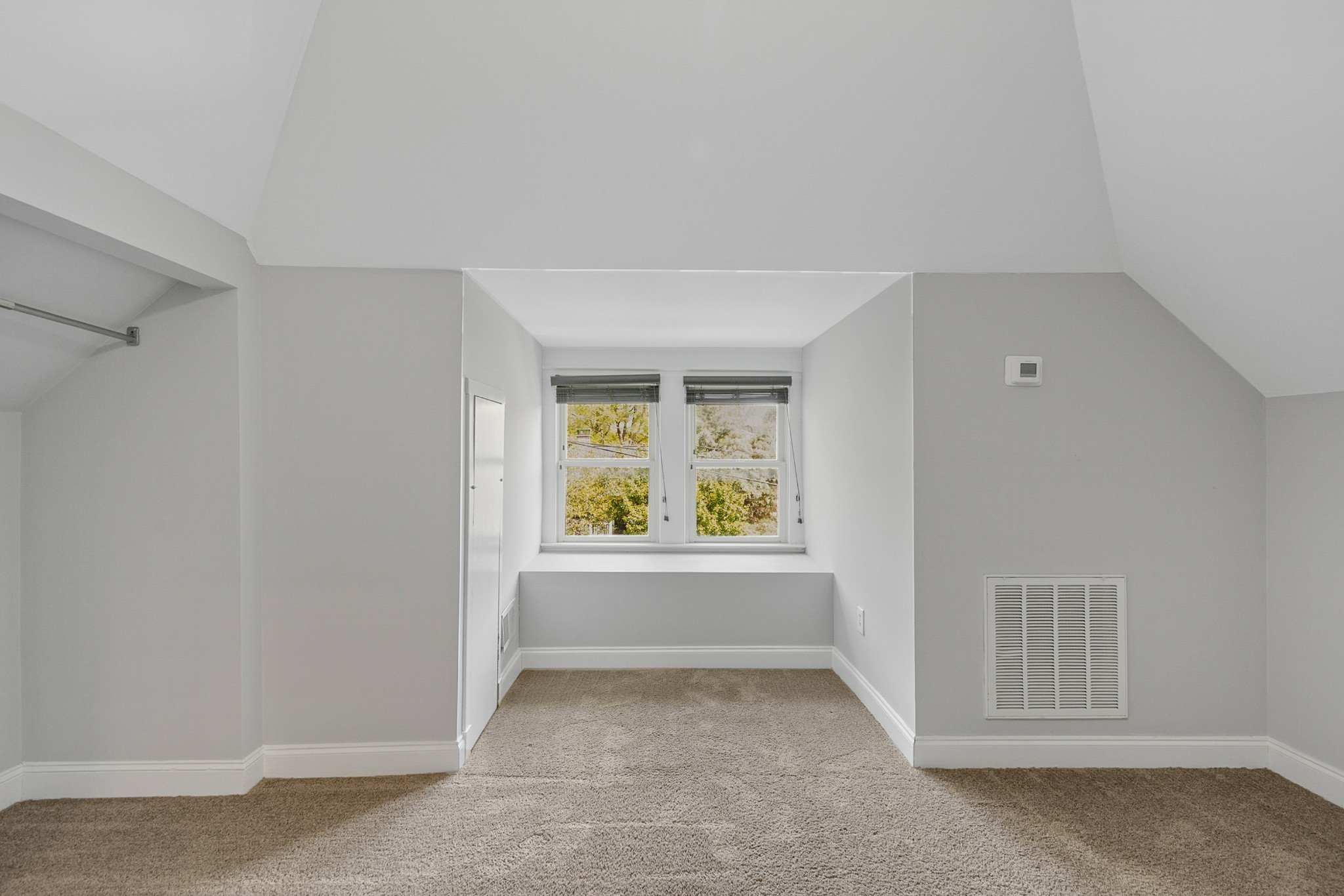 1904 Long Ave Property Photo 20