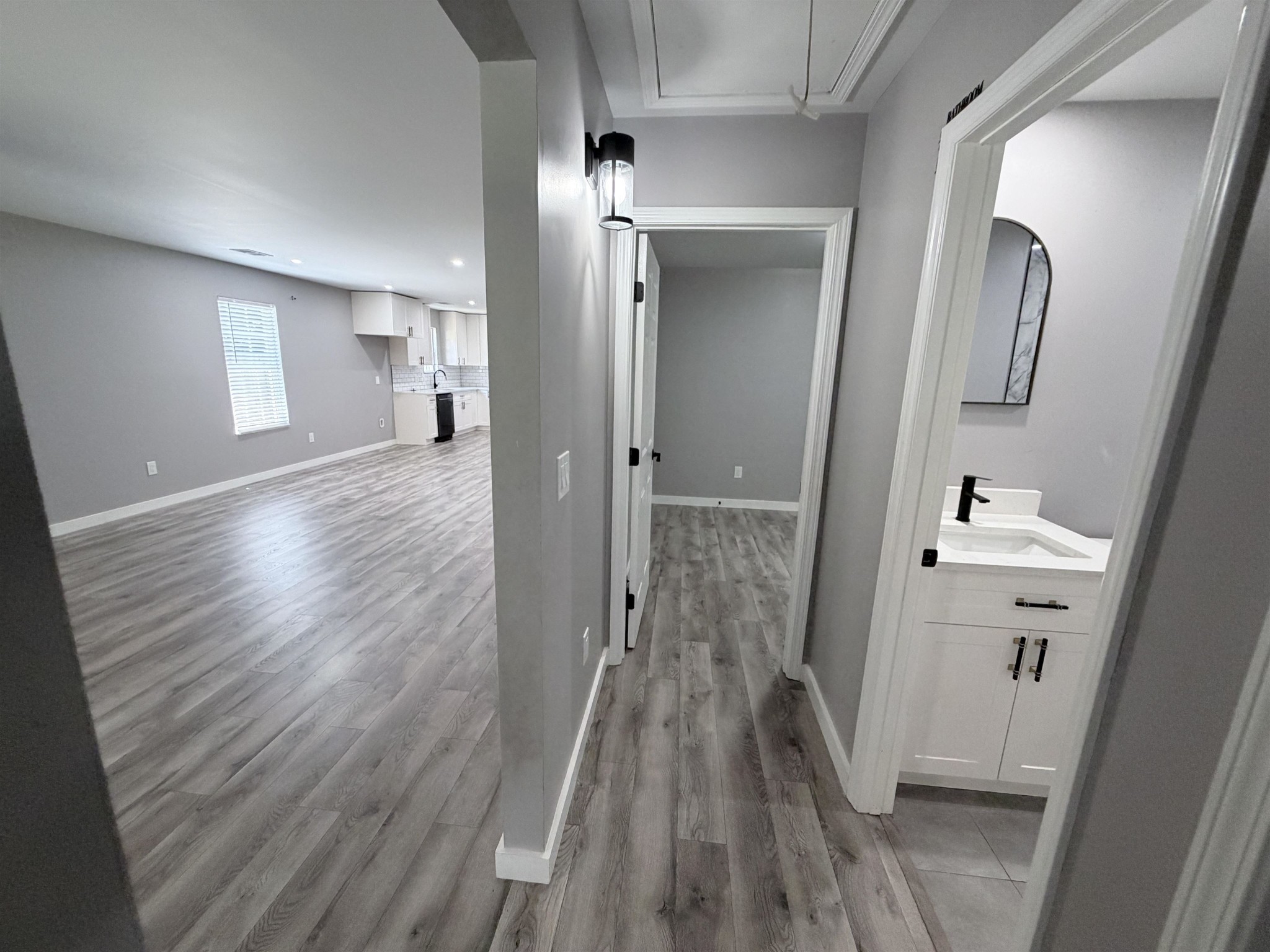 1613 Locust St Property Photo 8