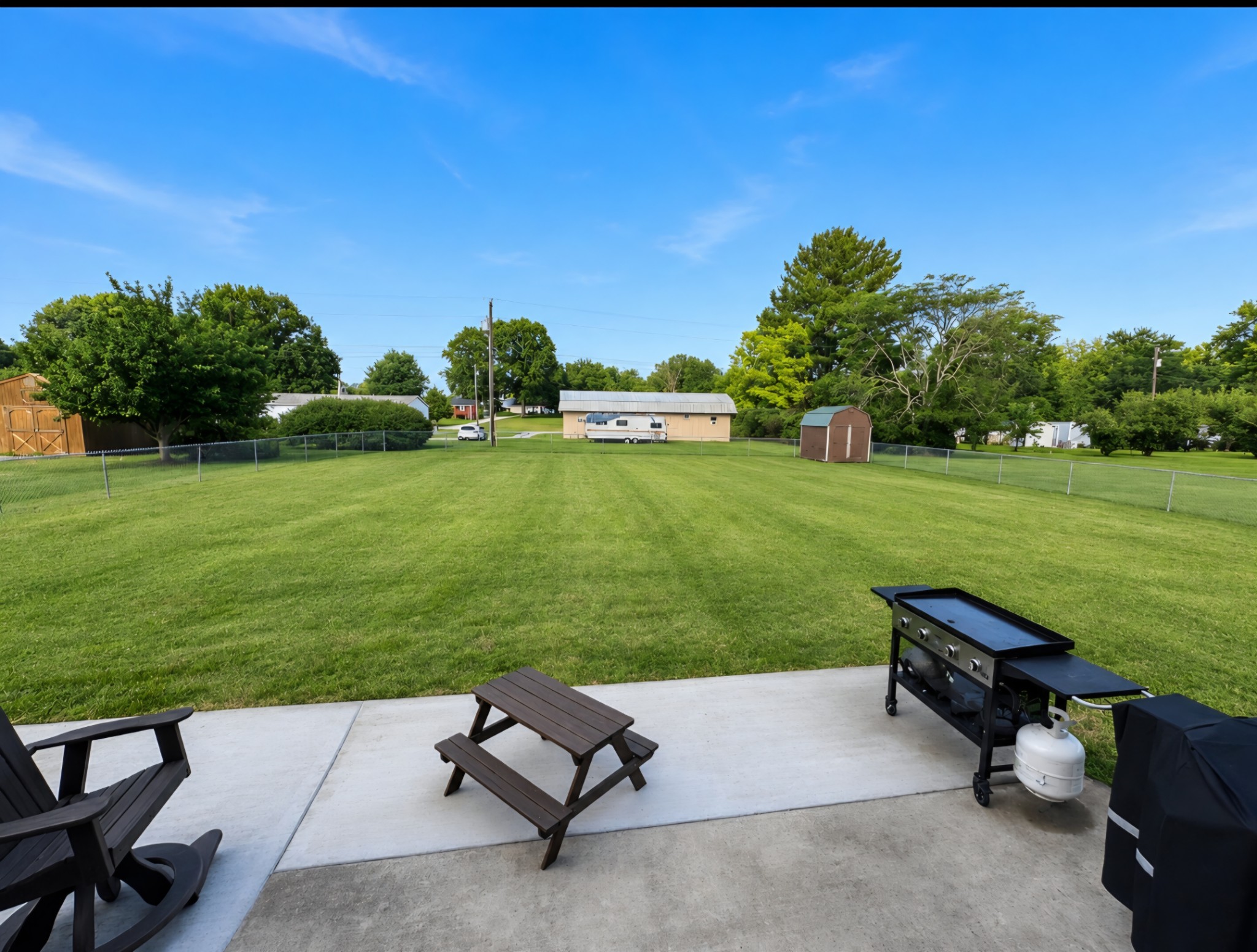 676 Parkway Dr Property Photo 30
