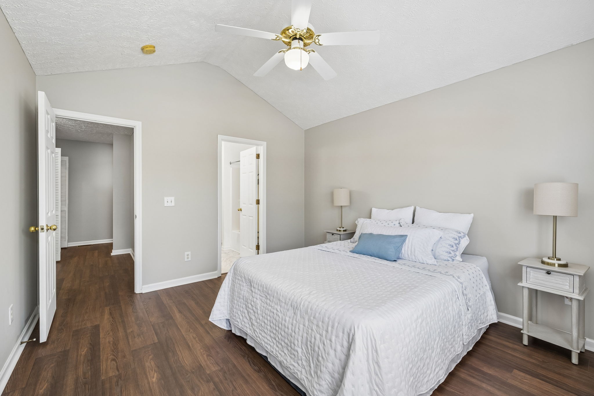 407 Compton Ln Property Photo 17