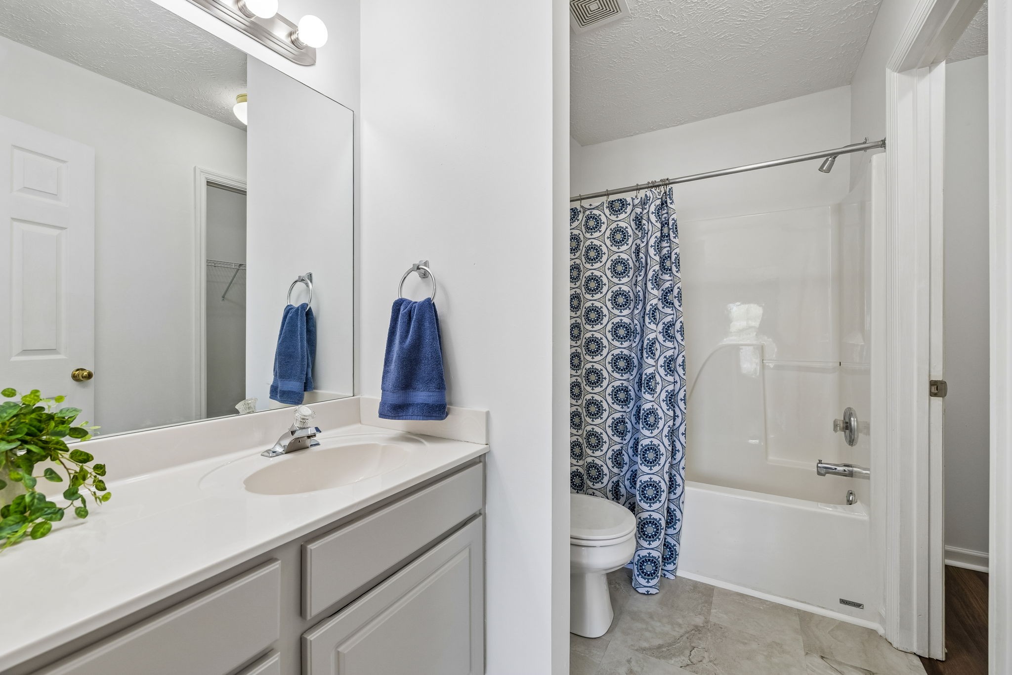 407 Compton Ln Property Photo 22