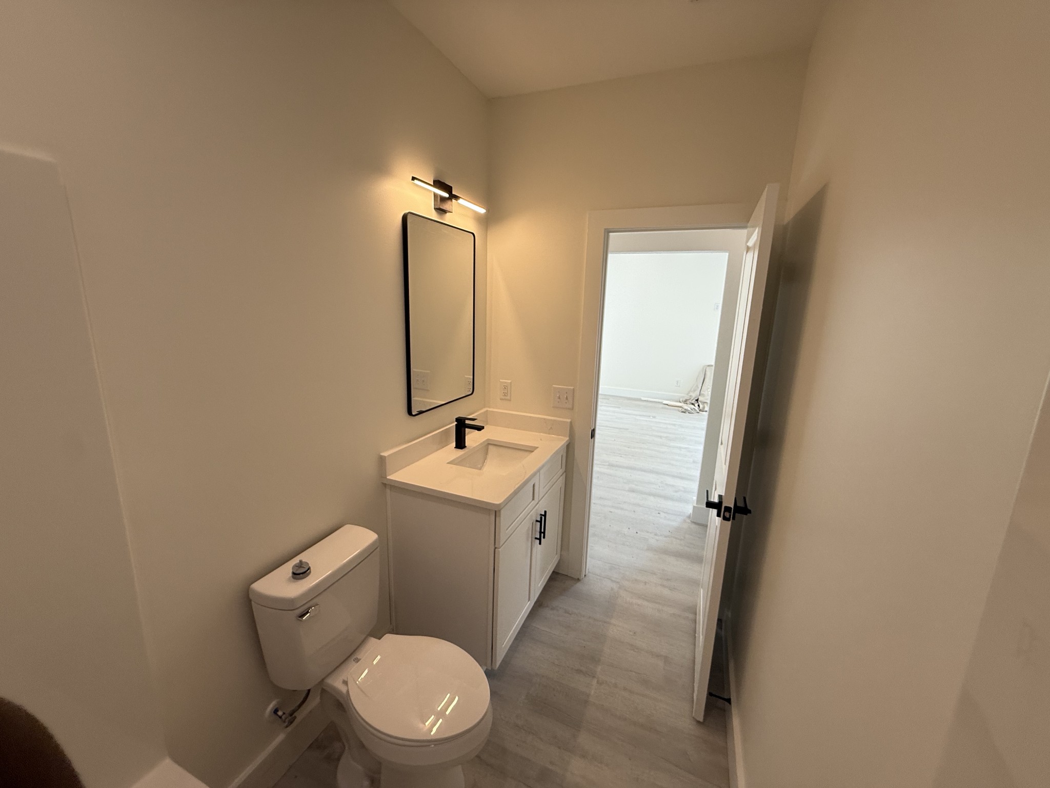 534 20th Ave, W Property Photo 15
