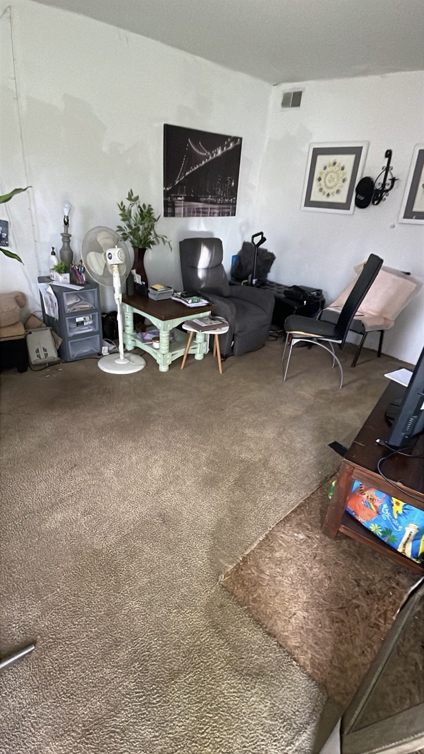 2508 Booker St Property Photo 3